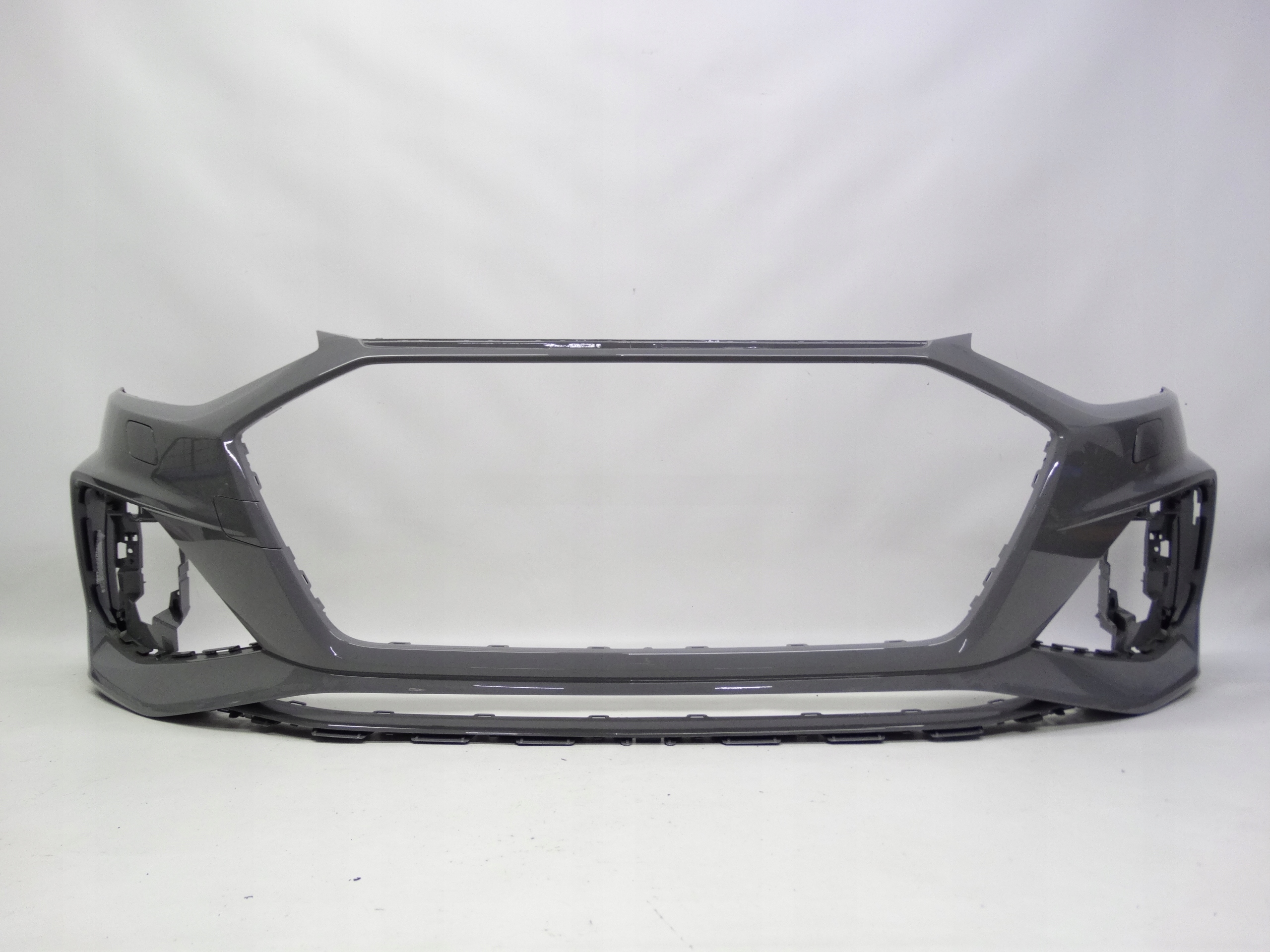 Second image of Audi RS4 B9 Lift 8W 2020-2024 zderzak przedni 8W0807437BF oryginalny