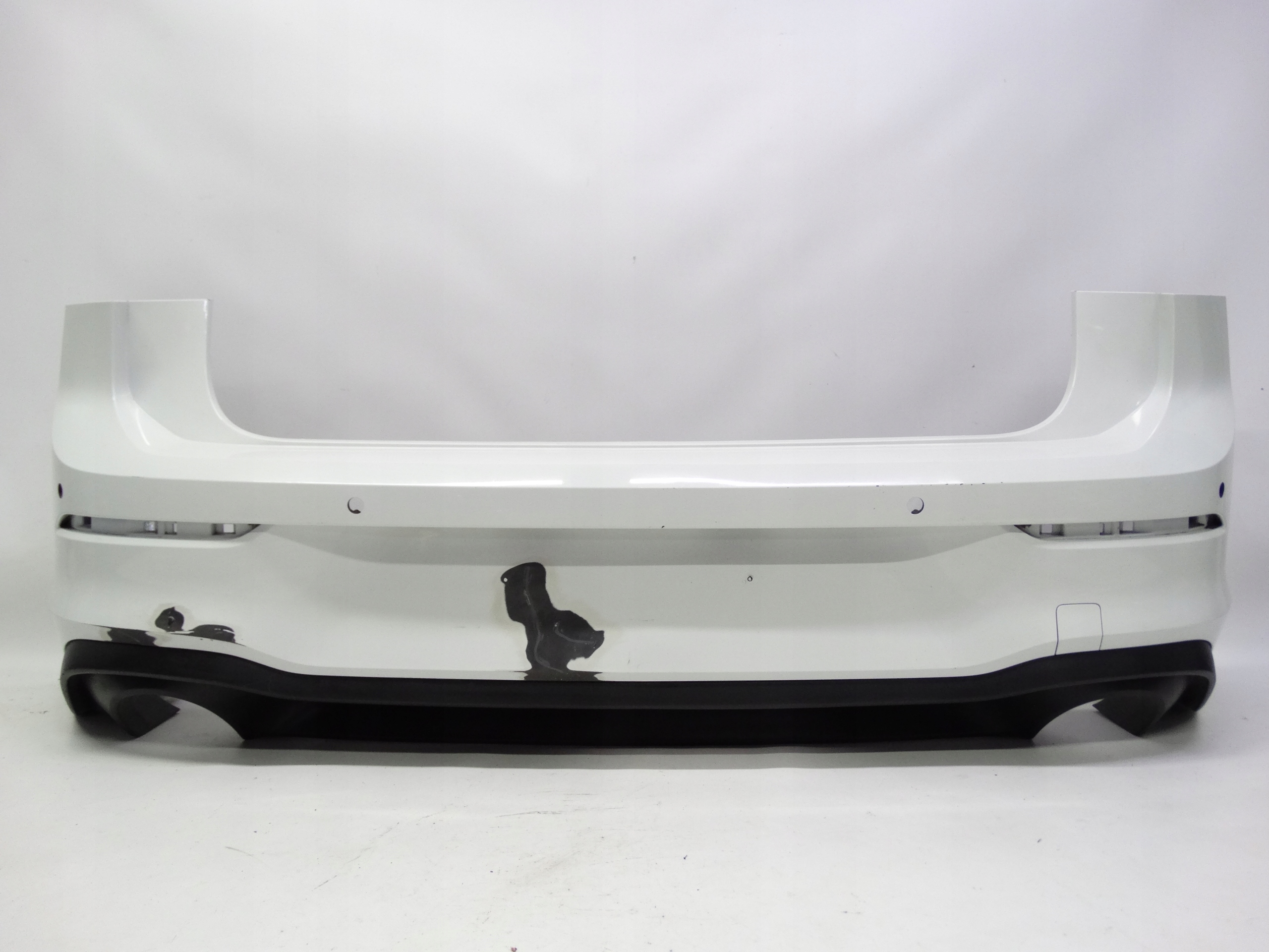 Second image of VW Golf VIII GTI 5H 2020-2024 zderzak tylny oryginalny 5H6807421D