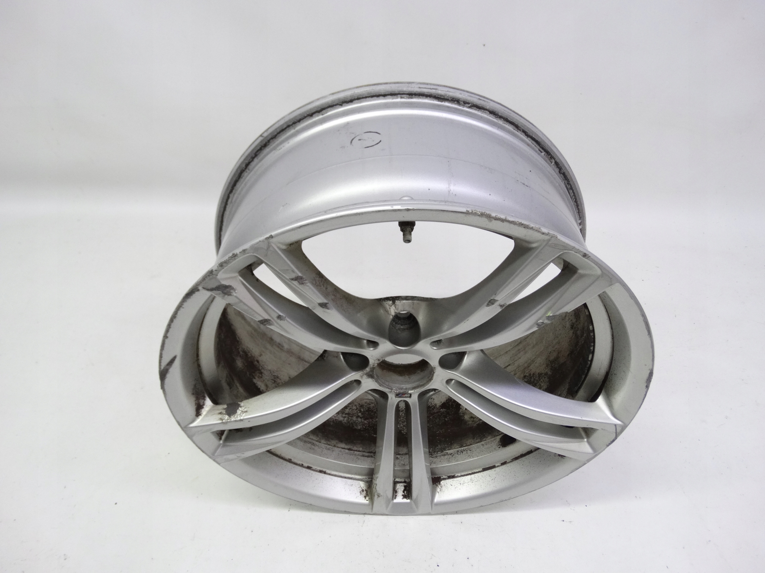 Second image of BMW M5 F10 M6 F06 F12 F13 felga 19 cali przednia 2284252 oryginalna