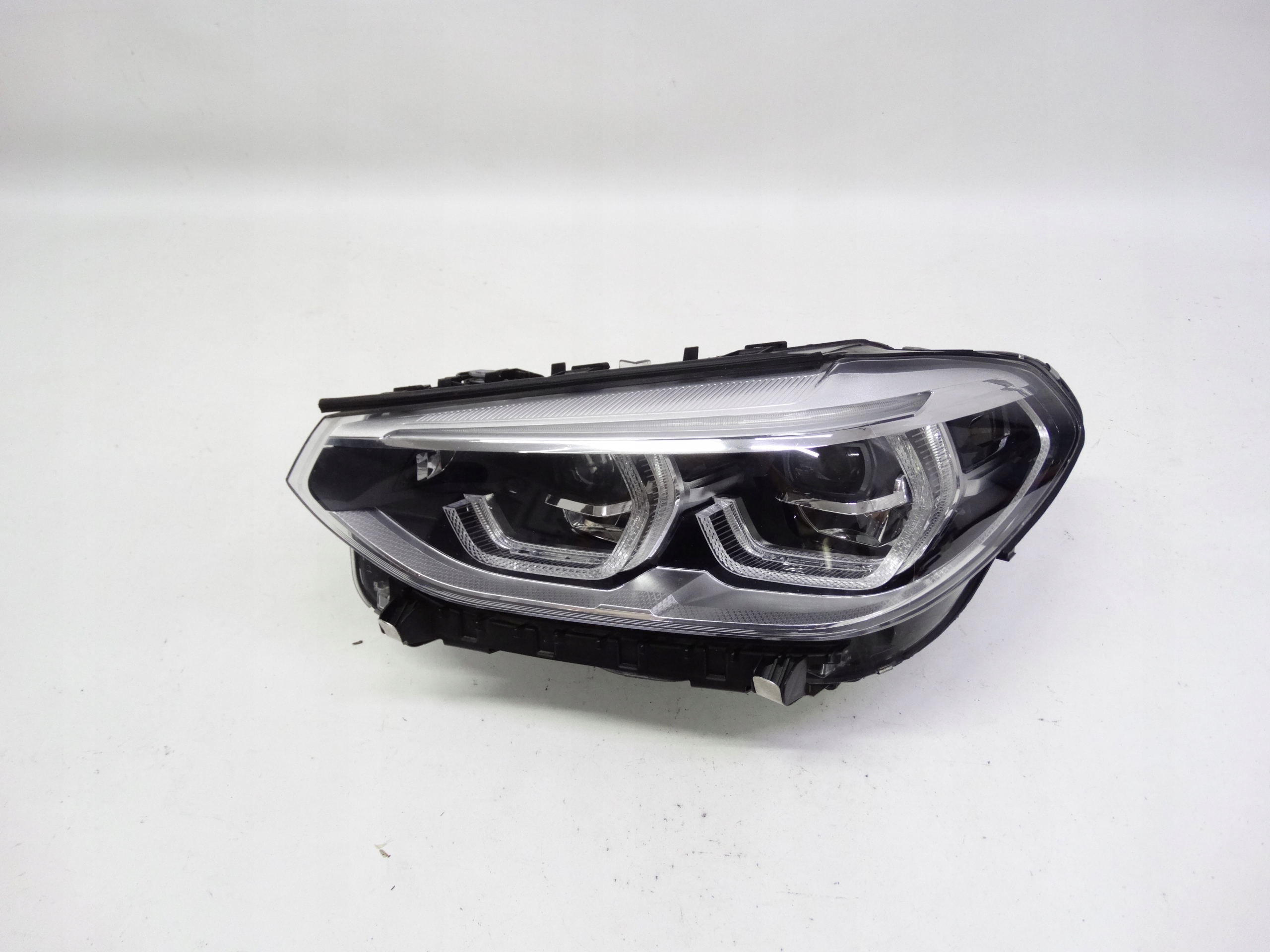 Second image of BMW X3 G01 X4 G02 17-21 lampa lewa Adaptive LED 8739653 oryginalna