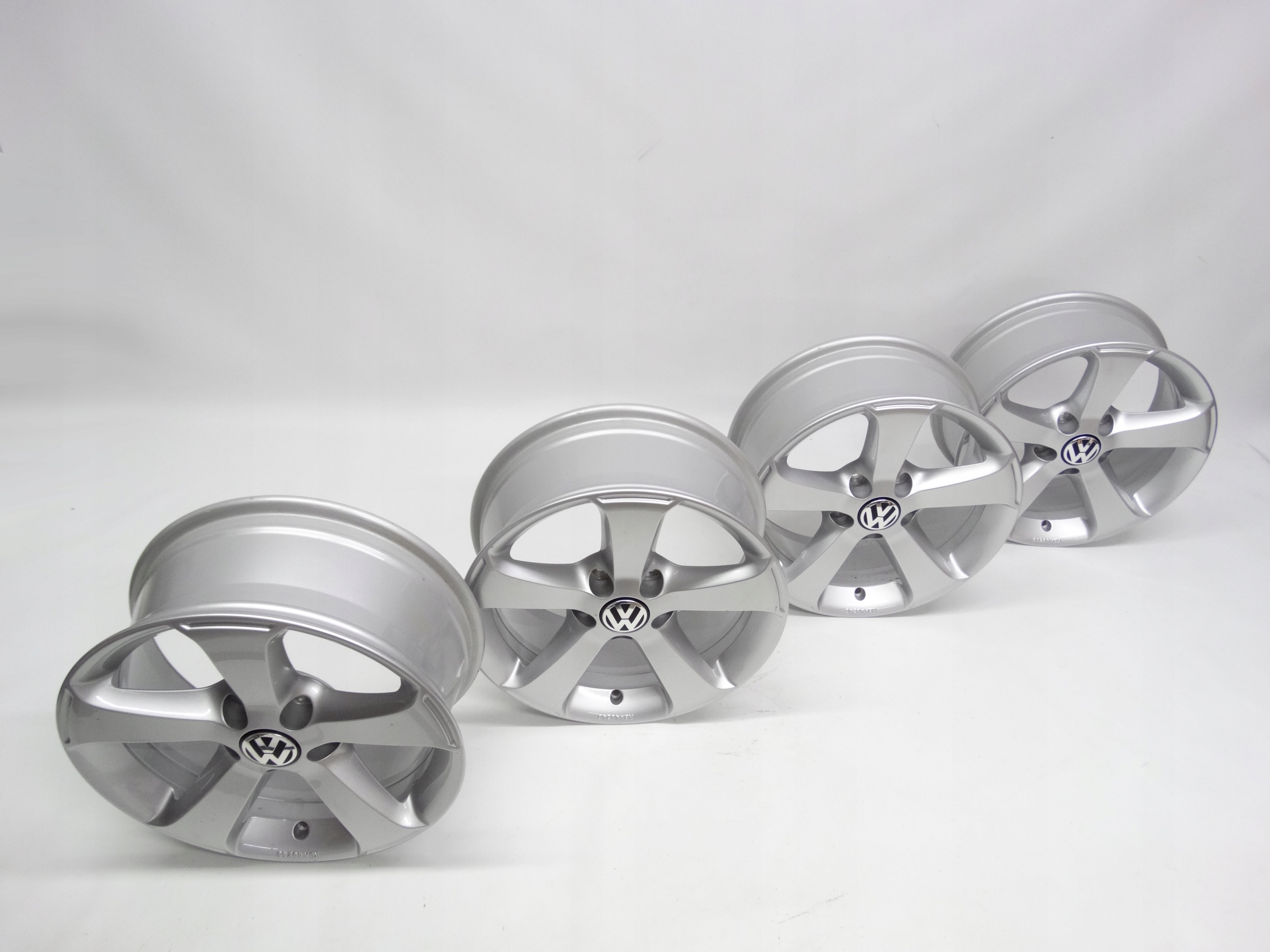 Second image of VW Sharan 7N komplet felg 16 cali 7N0071496A oryginalne