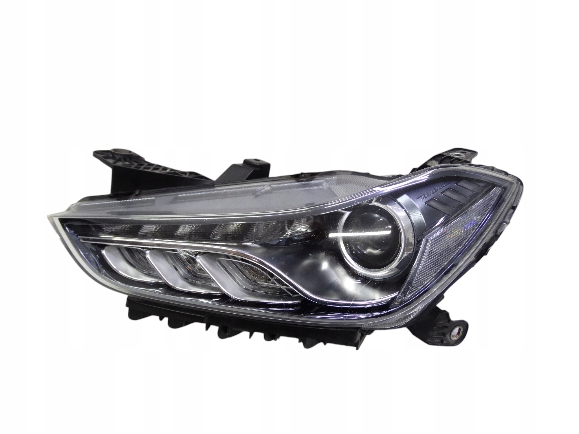 Maserati Ghibli III 13-17 lampa lewa Xenon skrętny LED oryginalna 670004660