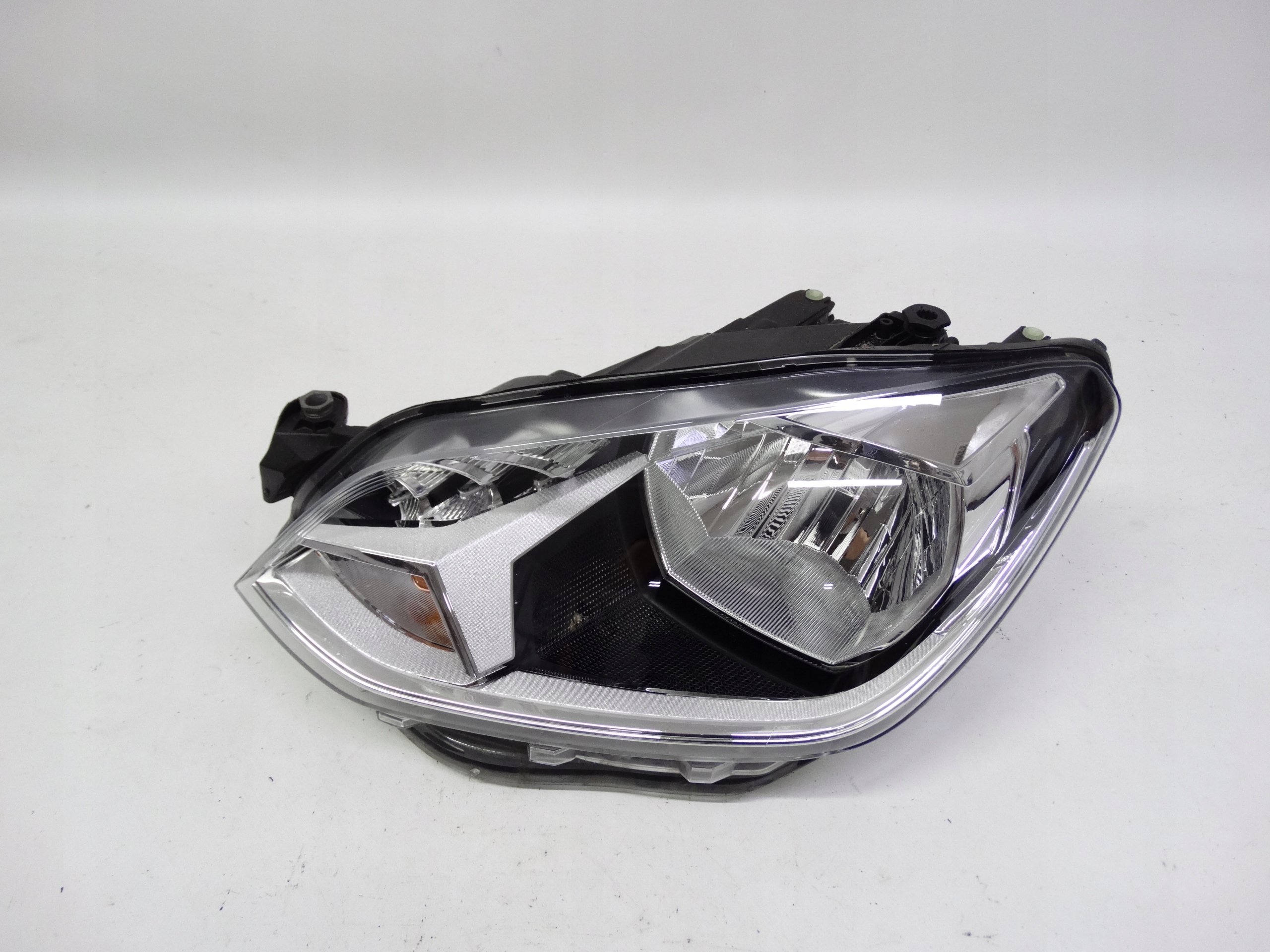 Second image of VW Up Lift 2016-2023 lampa lewa zwykła + LED 1S1941015AA oryginalna