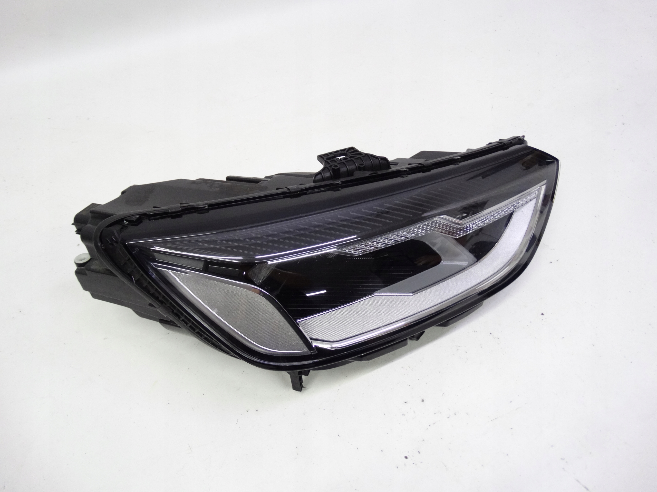 Second image of Audi A4 B9 Lift 8W 19-24 lampa prawa Full LED 8W0941012 oryginalna