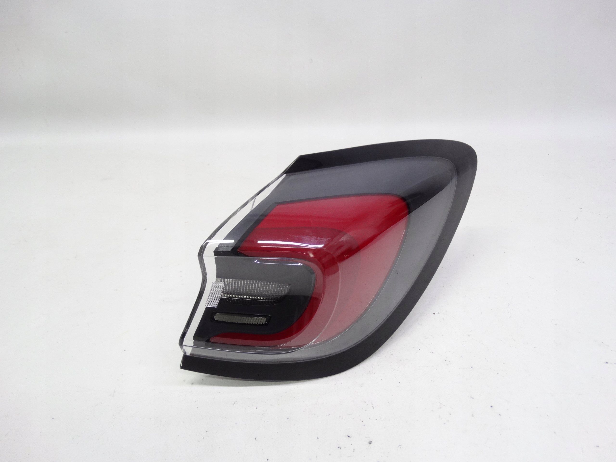 Second image of Ford Puma Mk2 2019+ lampa tylna prawa LED L1TB-13404-AC oryginalna