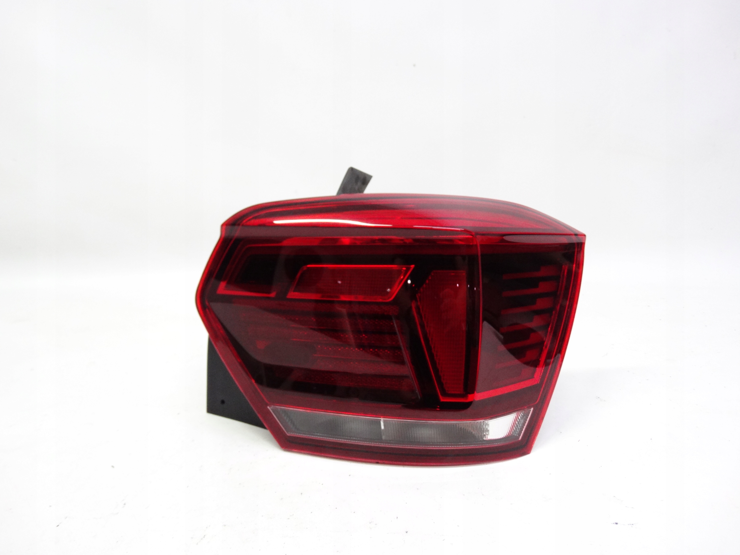 Second image of VW Polo VI 2G 2017-2021 lampa tylna prawa LED 2G0945208B oryginalna