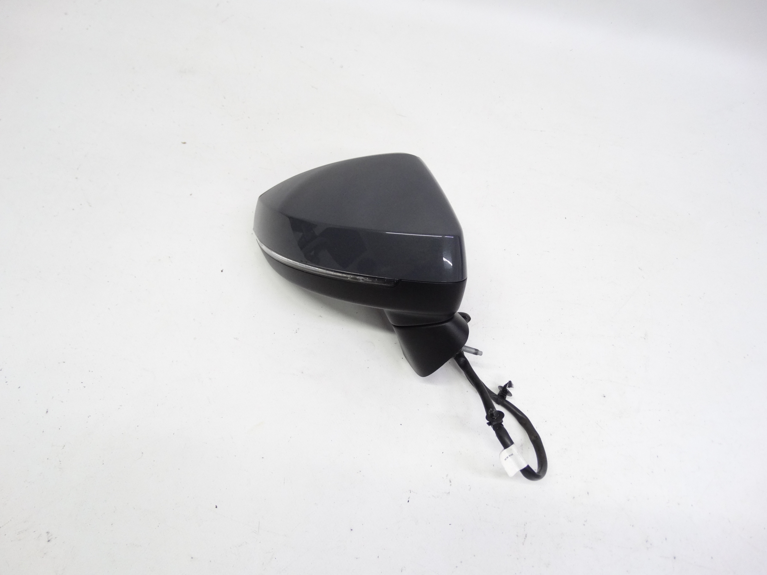 Second image of Audi A3 8V lusterko prawe 6 PIN oryginalne 8V1857410