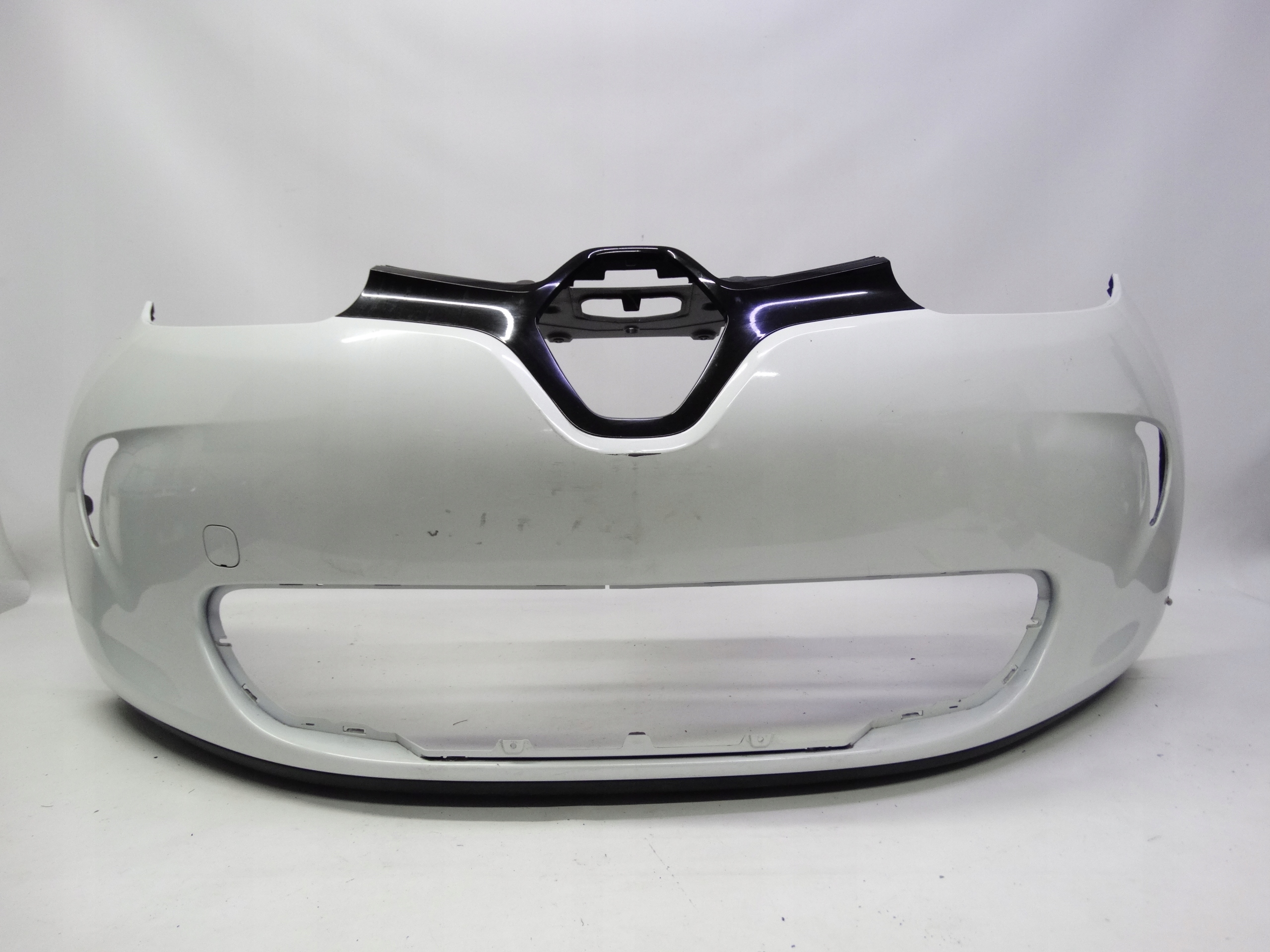 Second image of Renault Zoe 2012-2019 zderzak przedni 620102855R oryginalny