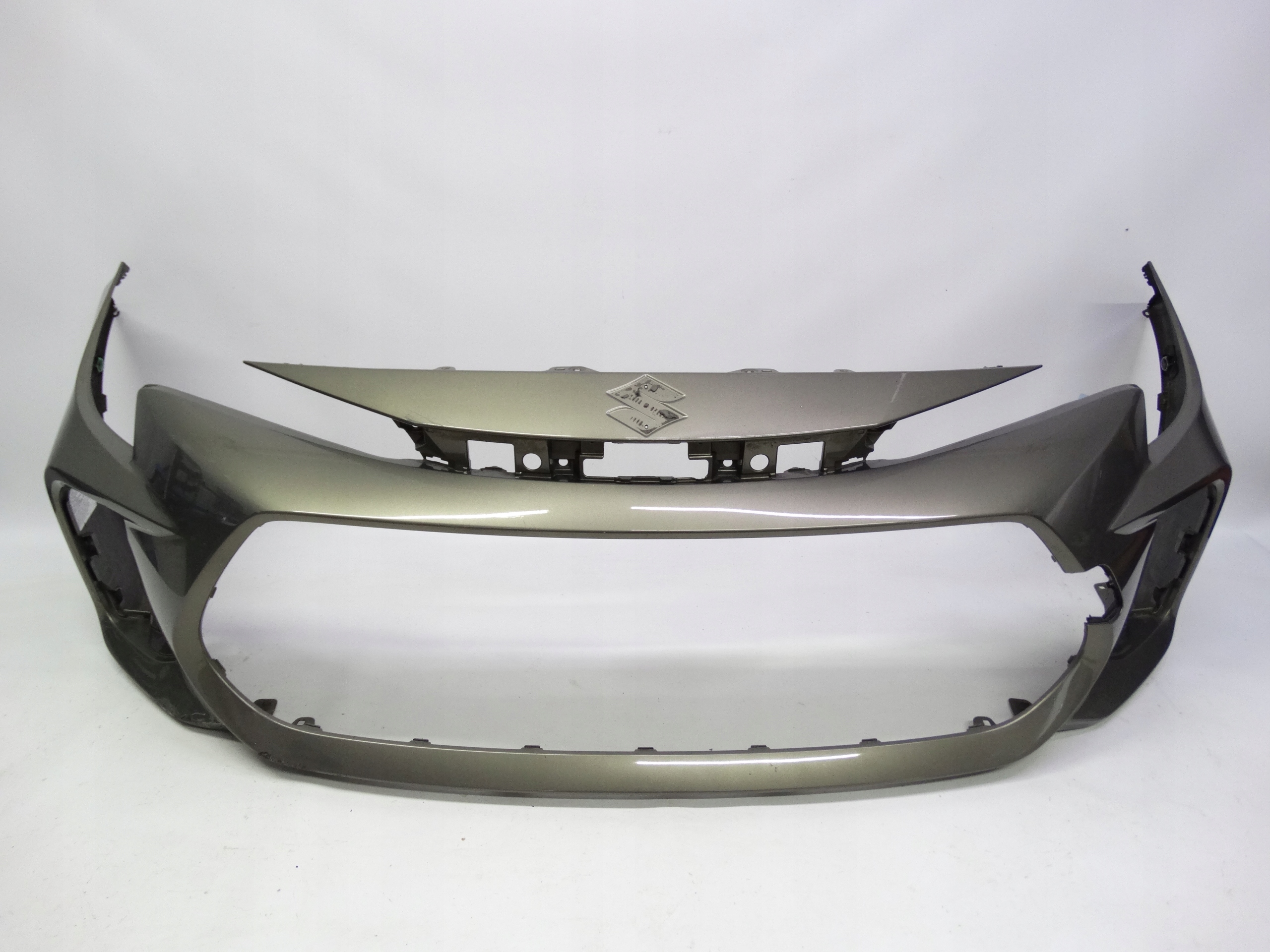 Second image of Suzuki Swace 2020+ zderzak przedni 52119-C2N00 oryginalny