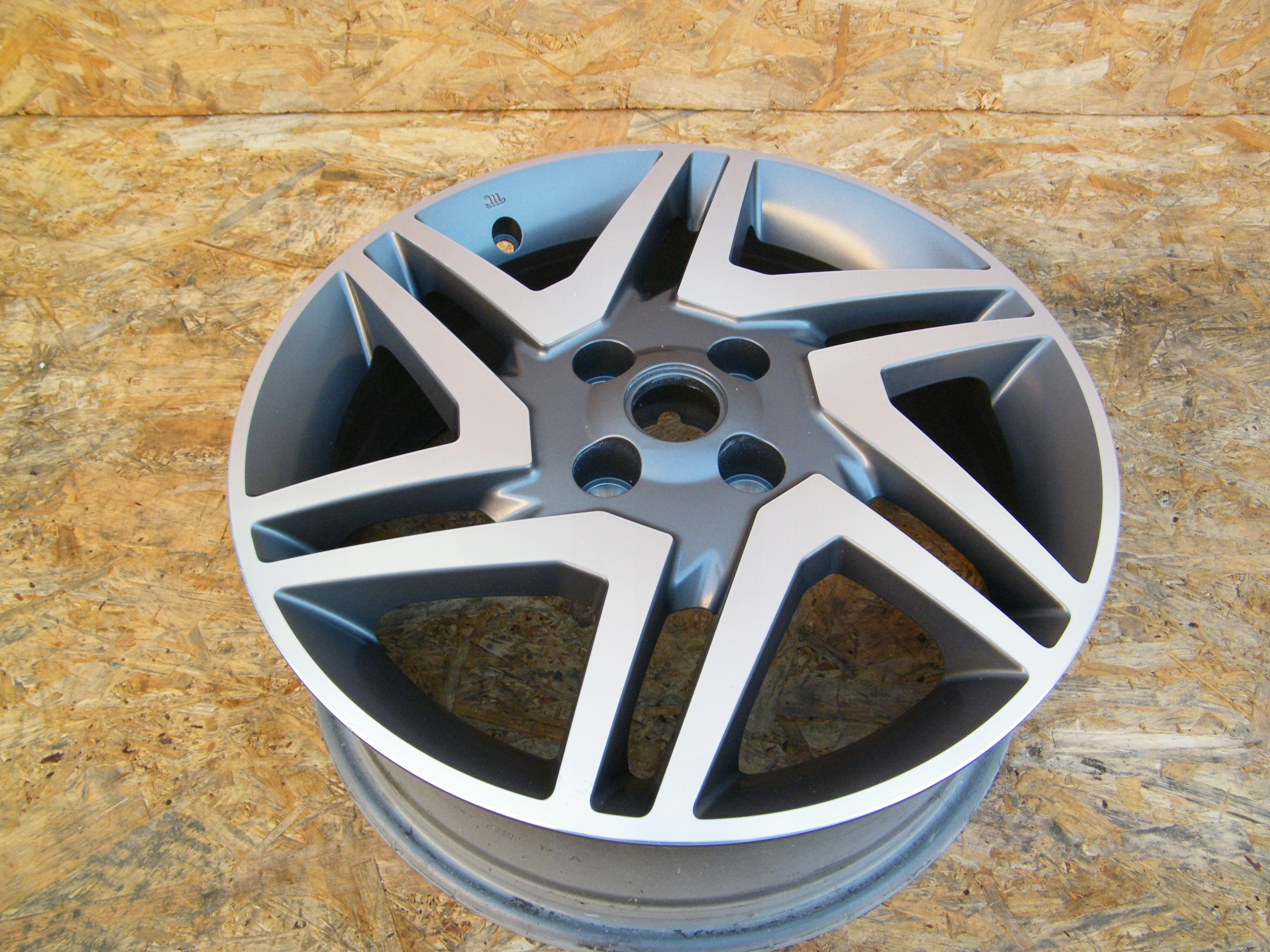 Second image of Fiat Fiorino felga 16 cali 51911026 NOWA oryginalna