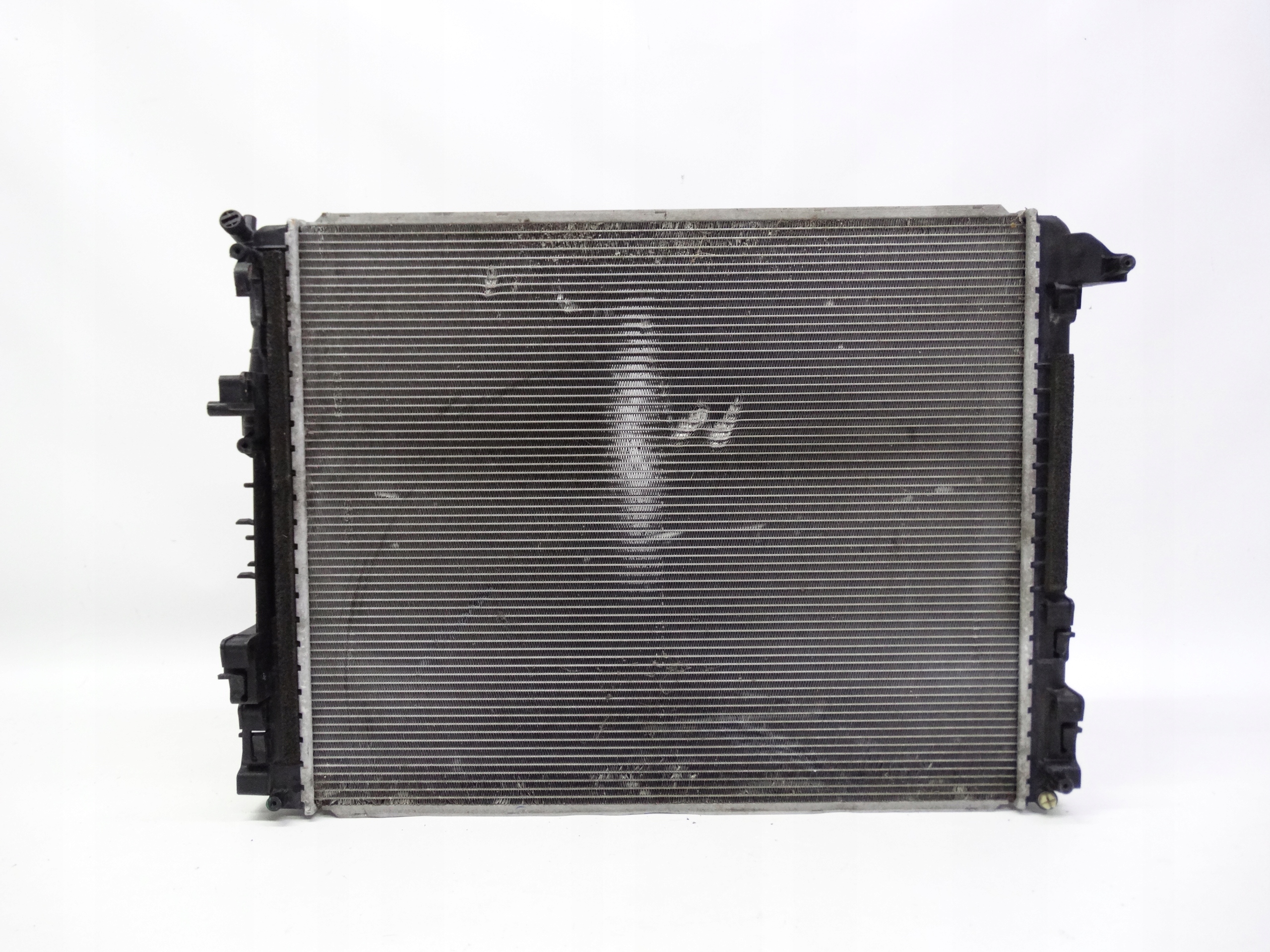 Second image of Maserati Ghibli Levante Quattroporte 3.0 V6 chłodnica 670030845 oryginalna