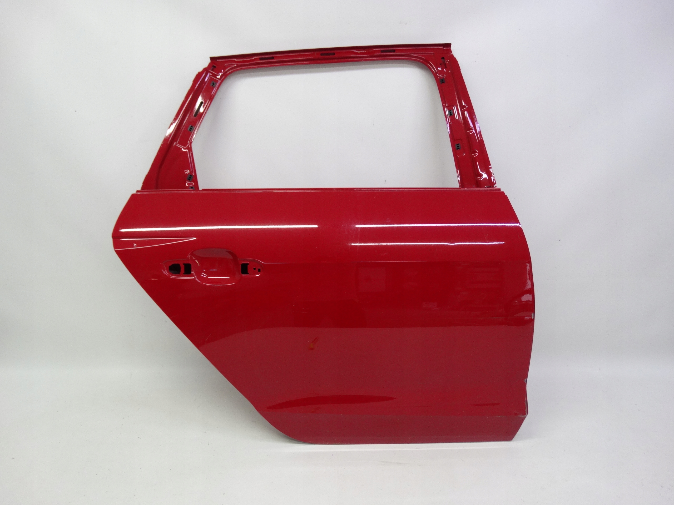 Second image of Audi A4 B9 Lift 8W 19-24 drzwi prawe tylne oryginalne