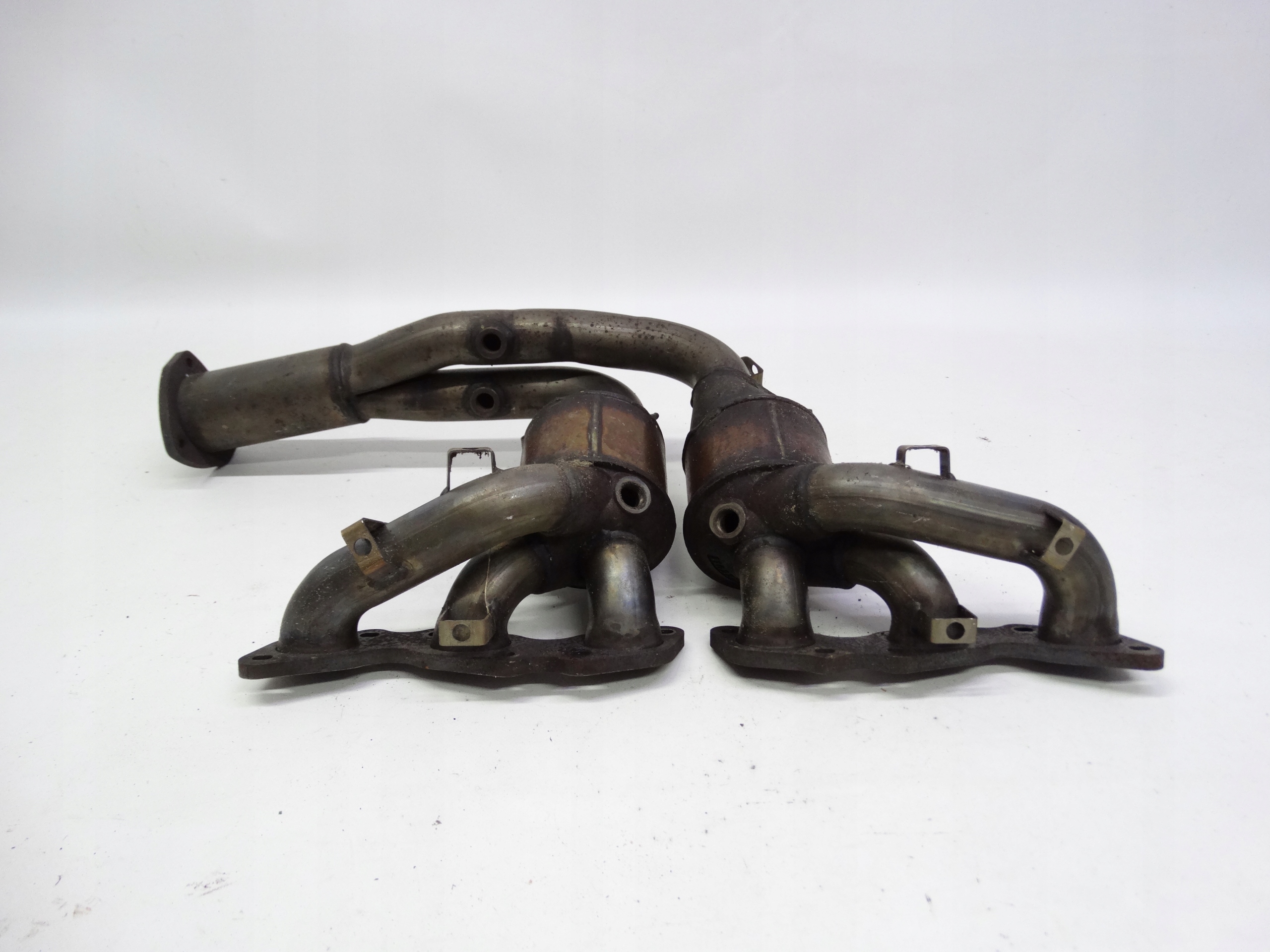 Second image of Aston Martin DB9 DBS 5.9 V12 katalizator oryginalny 4G4E-5G232-BD