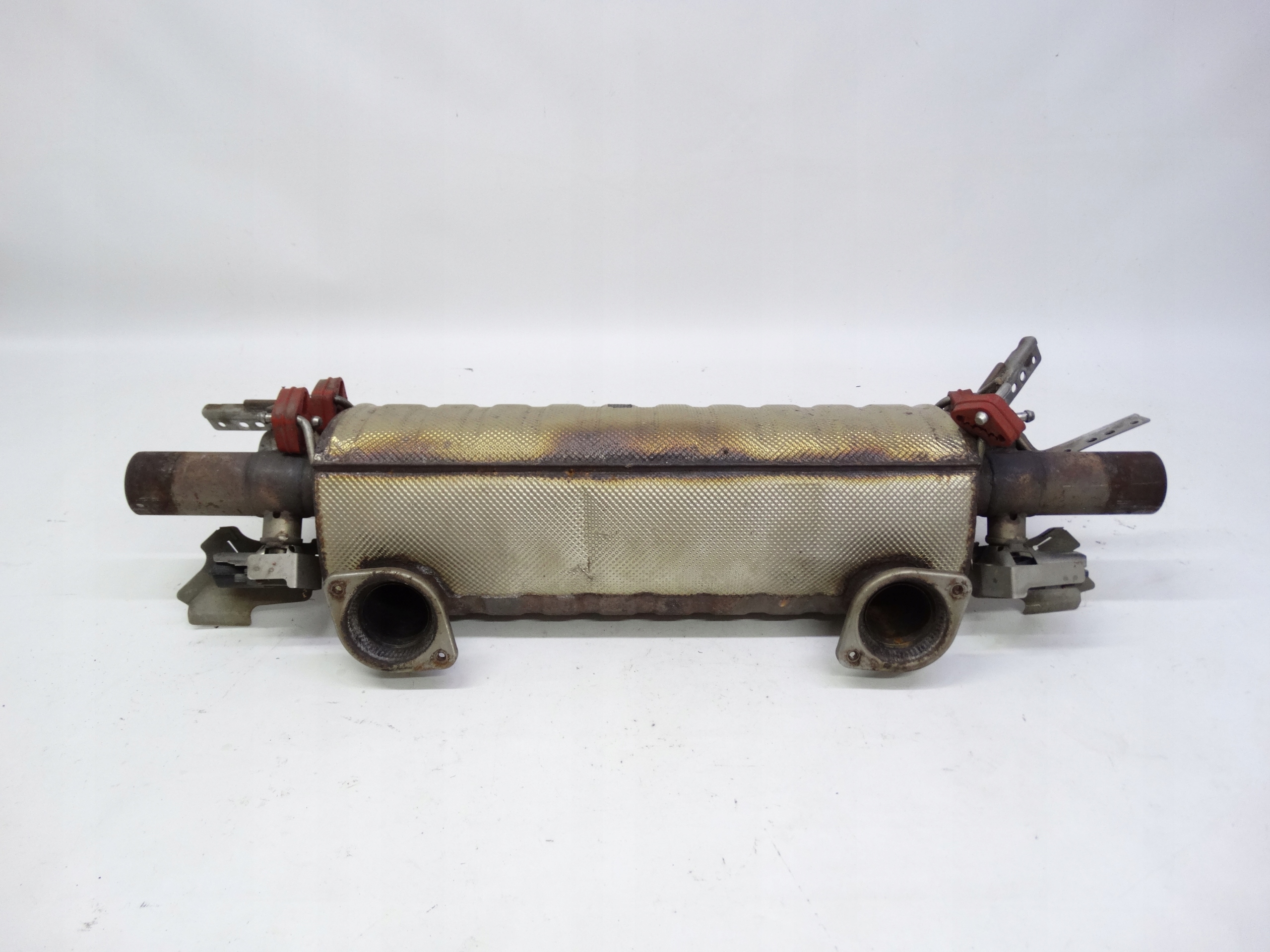 Second image of Aston Martin Vantage II 4.0 V8 2018+ tłumik końcowy wydech KY63-5230-CA