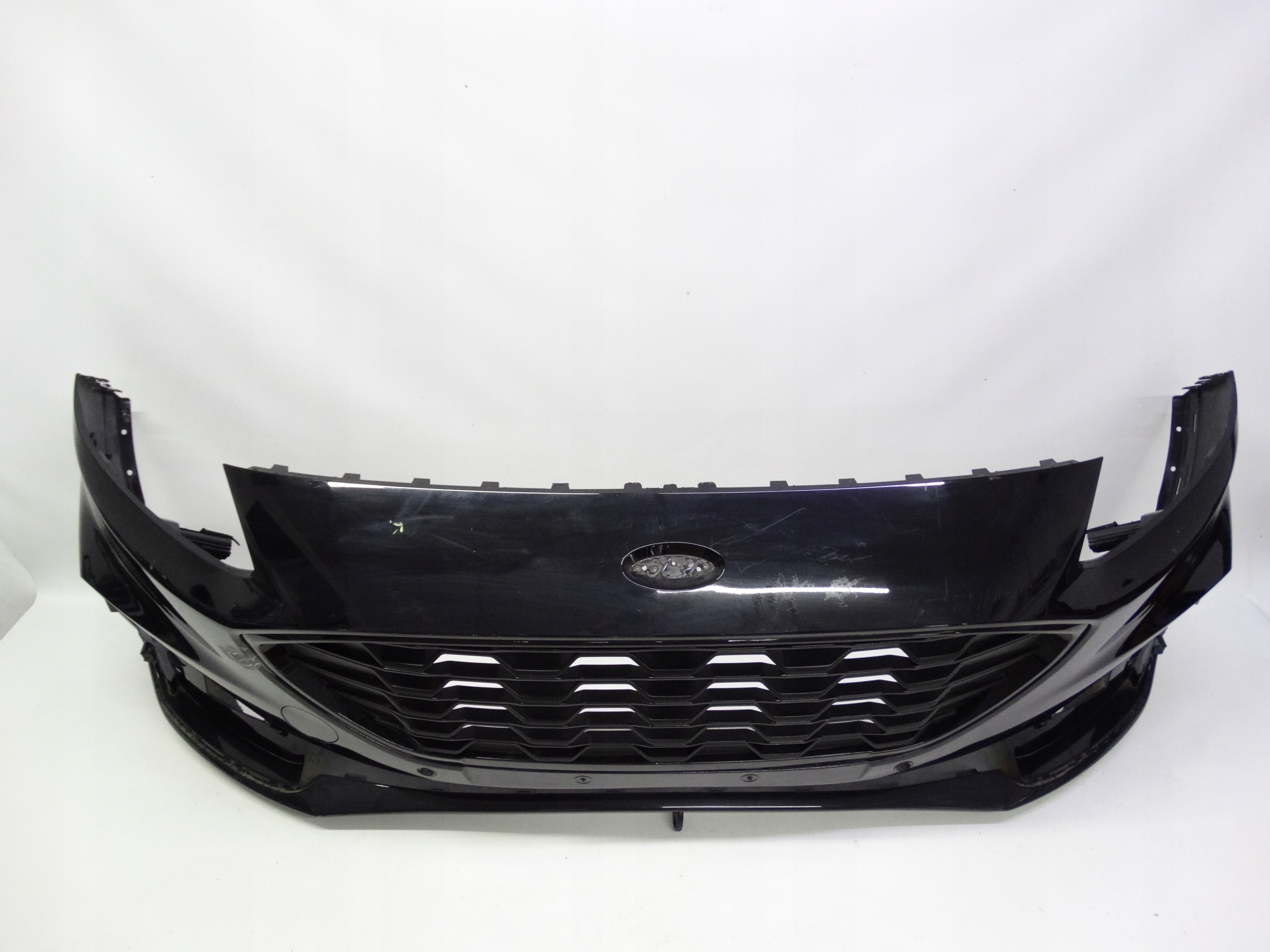 Second image of Ford Kuga Mk3 ST-Line 19-24 zderzak przedni oryginalny LV4B-17F003-S