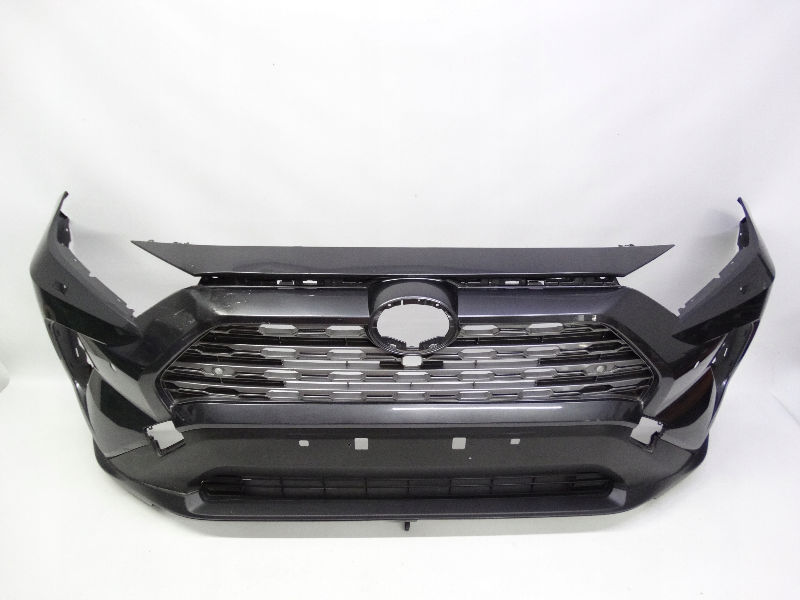 Second image of Toyota RAV4 V 2018+ zderzak przedni oryginalny 53113-42110