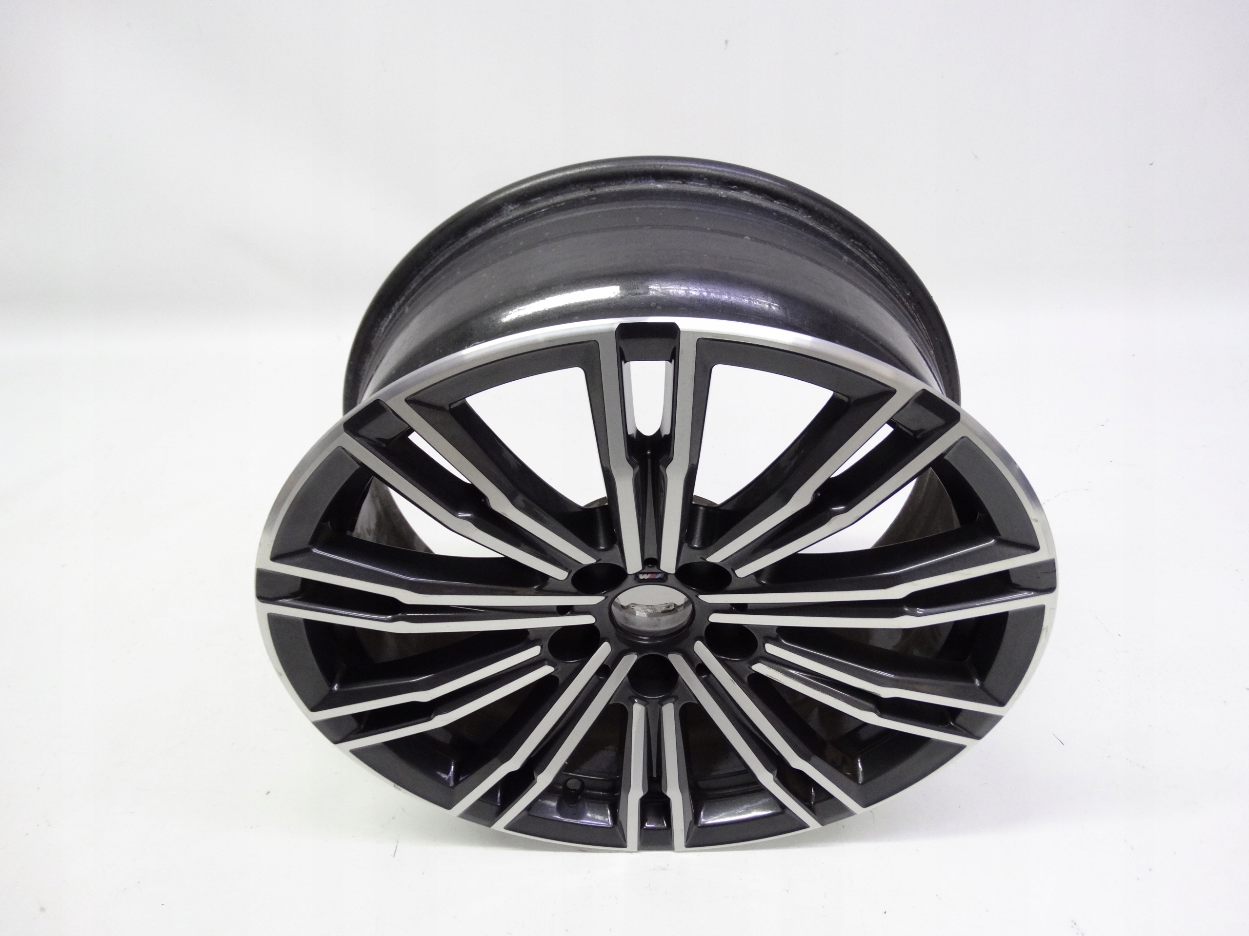 Second image of BMW 3 G20 G21 felga przednia 18 cali 8089890 oryginalna