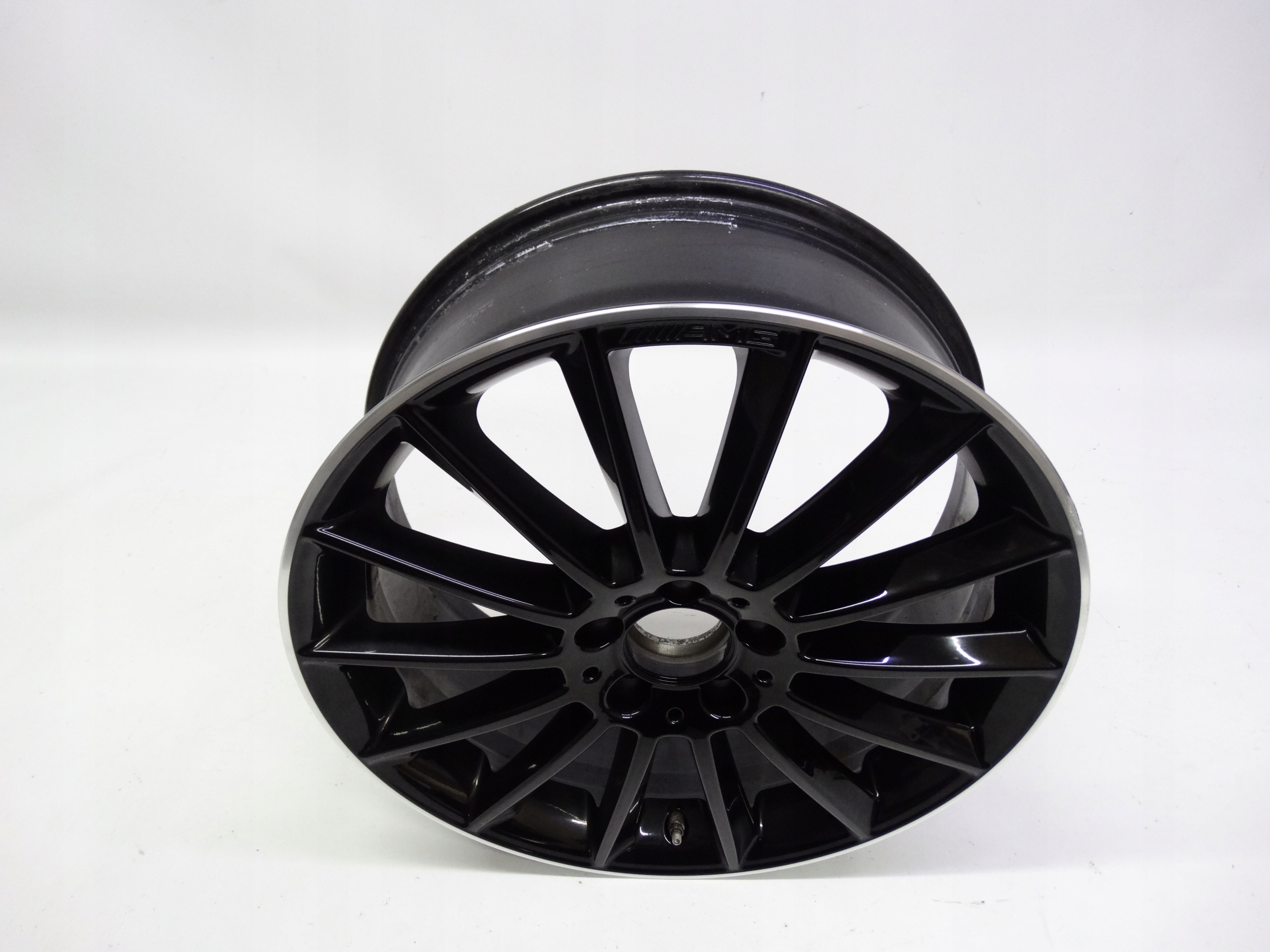 Second image of Mercedes A-Klasa W177 AMG felga 19 cali A1774011600 oryginalna