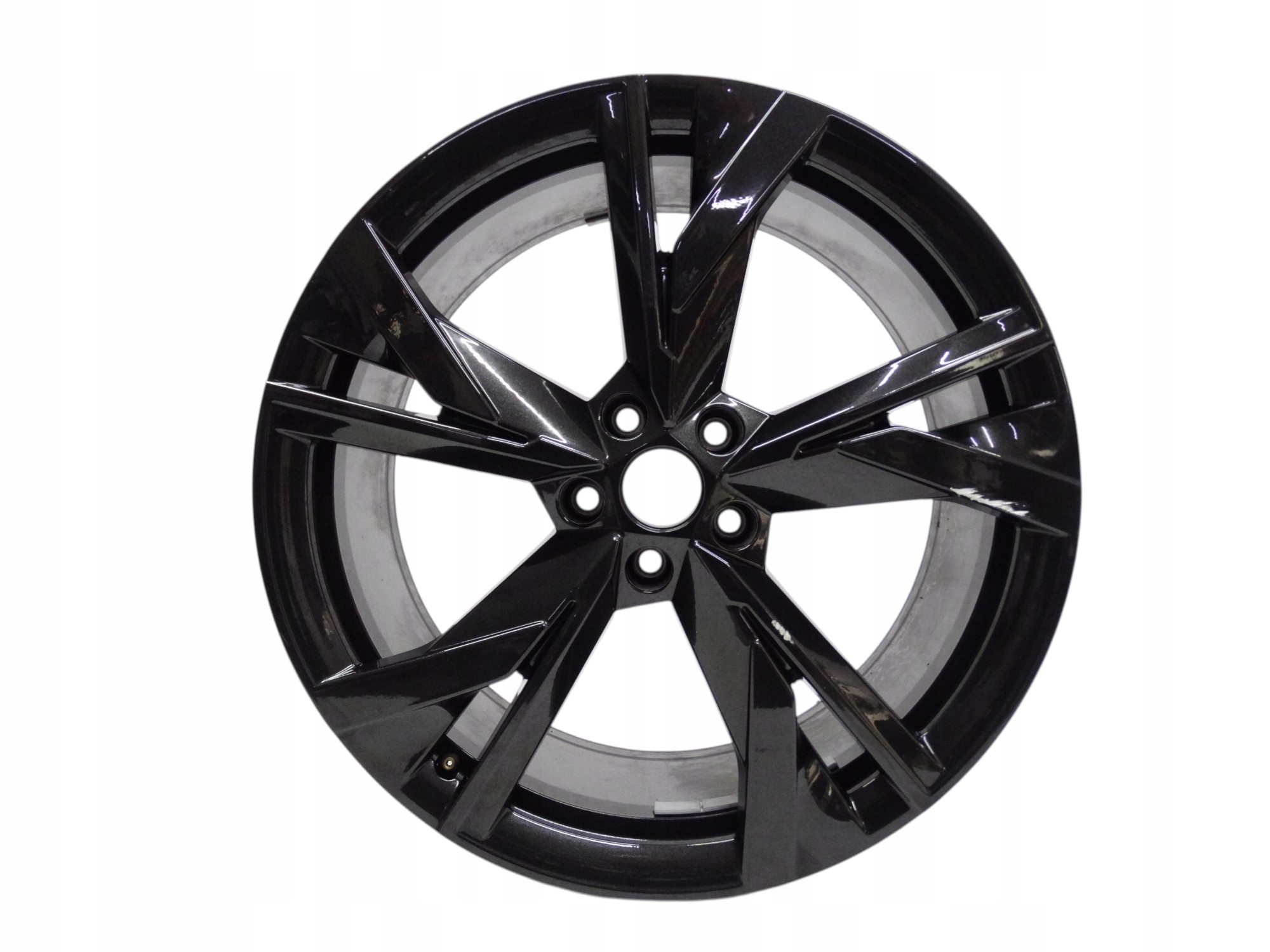 Skoda Enyaq iV felga 20 cali 5LA601025R oryginalna