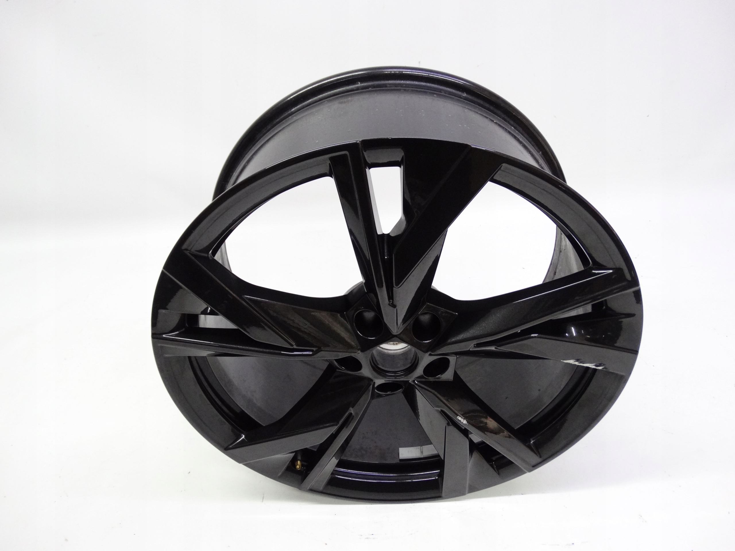 Second image of Skoda Enyaq iV felga 20 cali 5LA601025R oryginalna