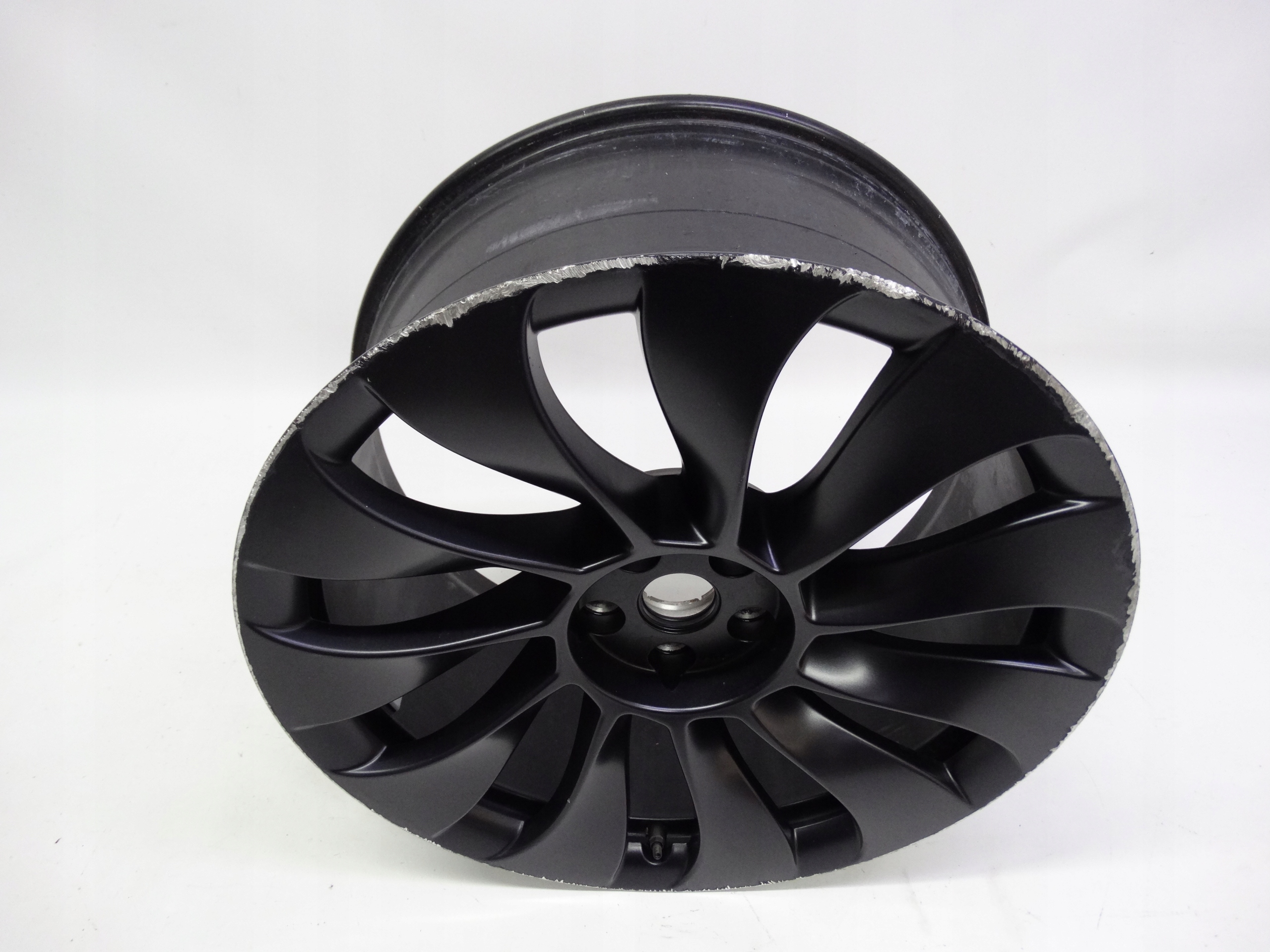 Second image of Tesla Model Y felga tylna 21 cali 1188227-00-C oryginalna