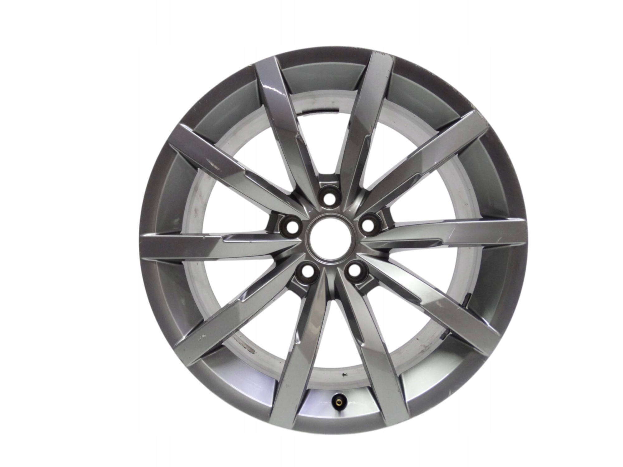 VW Passat B8 3G felga 18 cali 3G0601025Q oryginalna