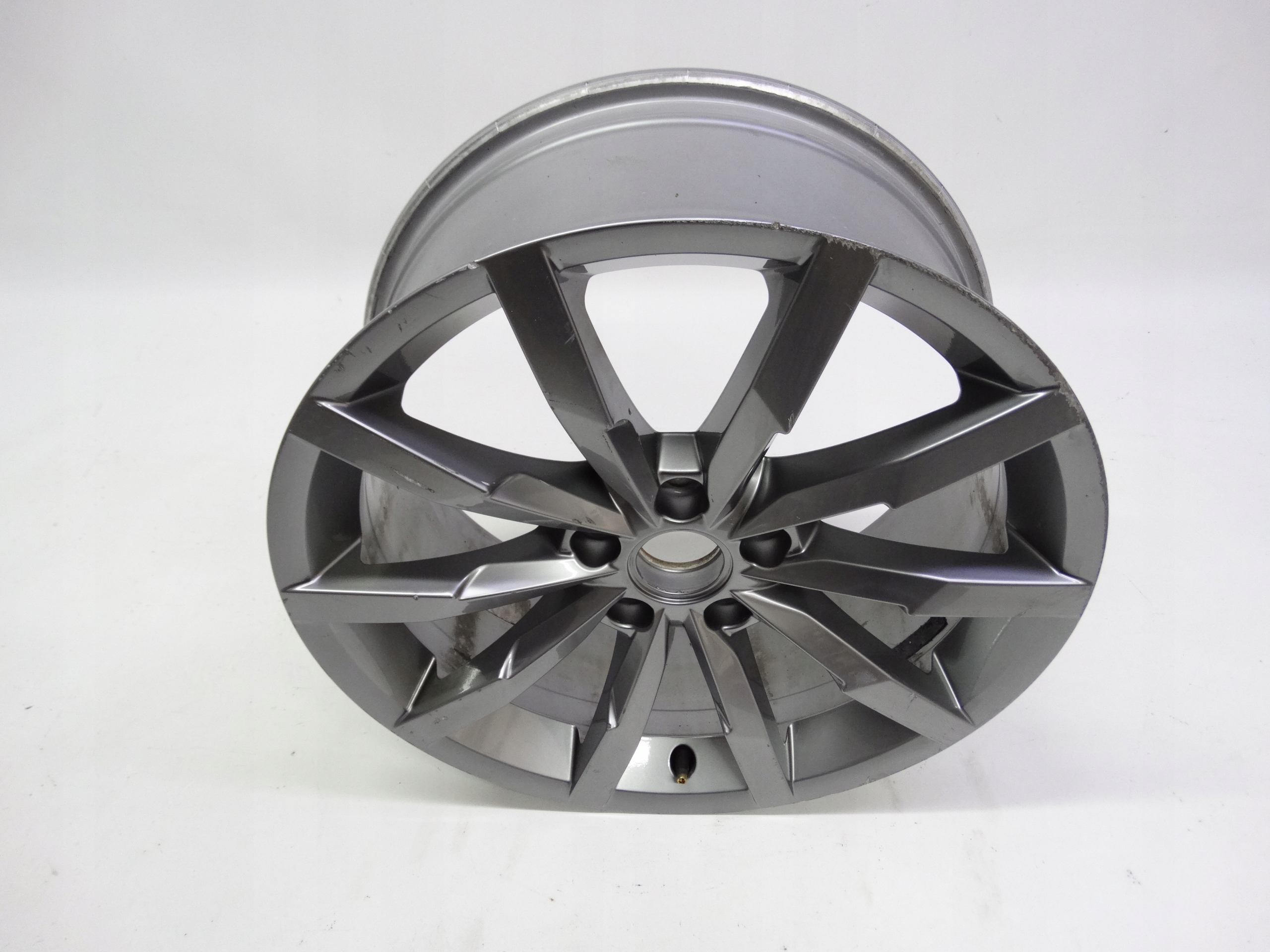 Second image of VW Passat B8 3G felga 18 cali 3G0601025Q oryginalna