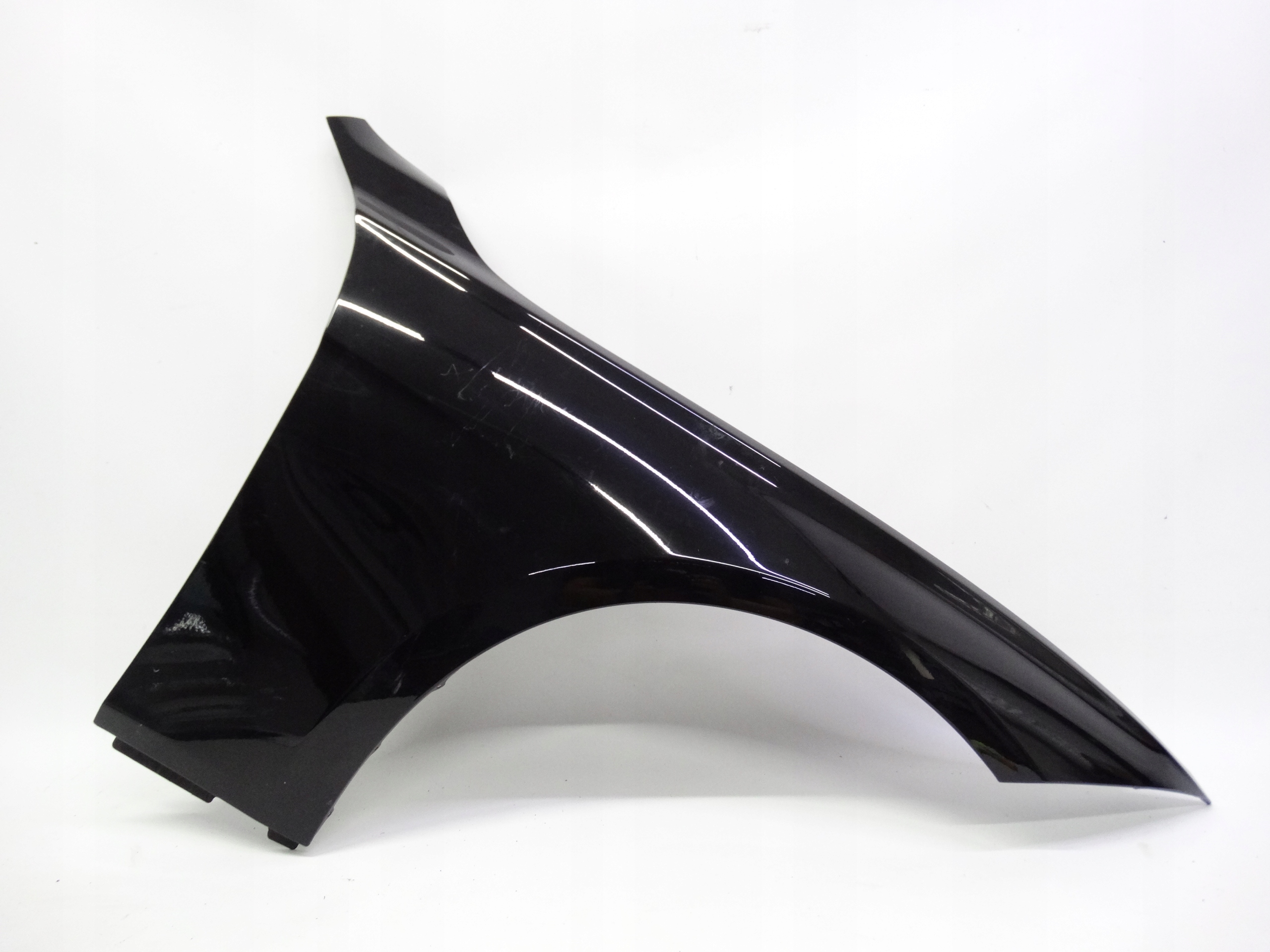 Second image of BMW 3 F30 F31 2011-2019 błotnik prawy przedni oryginalny