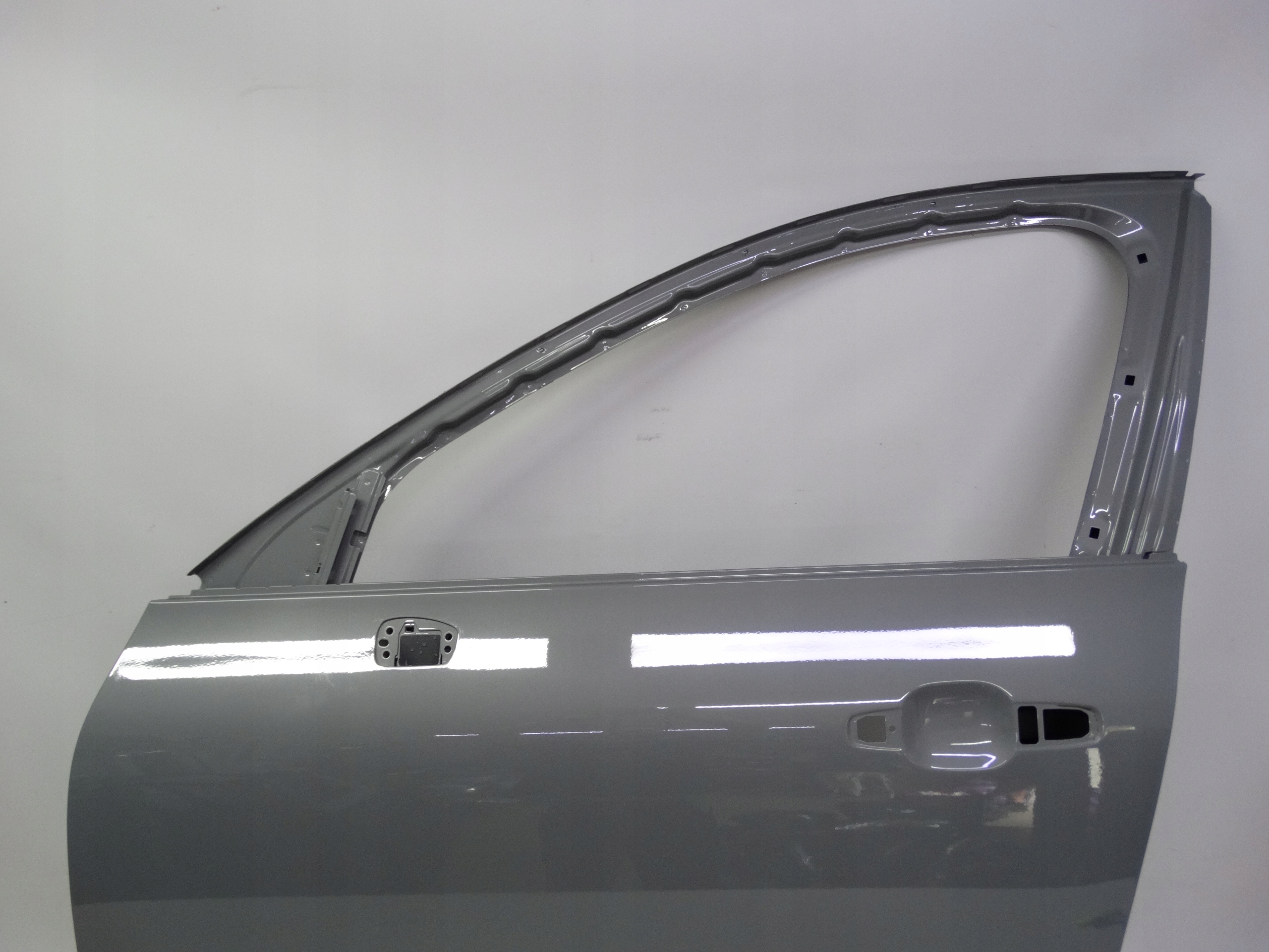 Second image of Volvo XC60 II 2017+ drzwi lewe przednie oryginalne