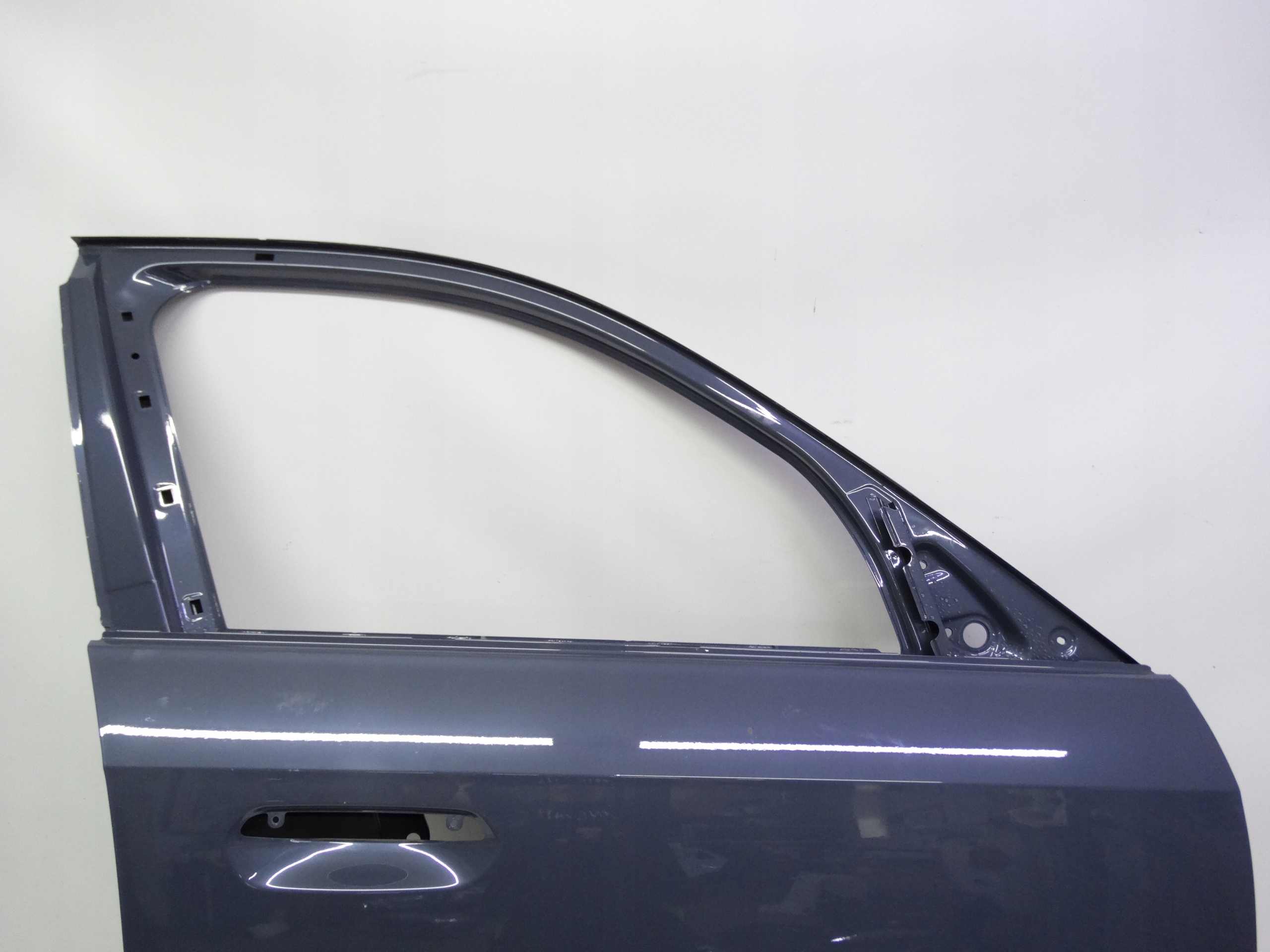 Second image of BMW X1 U11 2022+ drzwi prawe przednie oryginalne