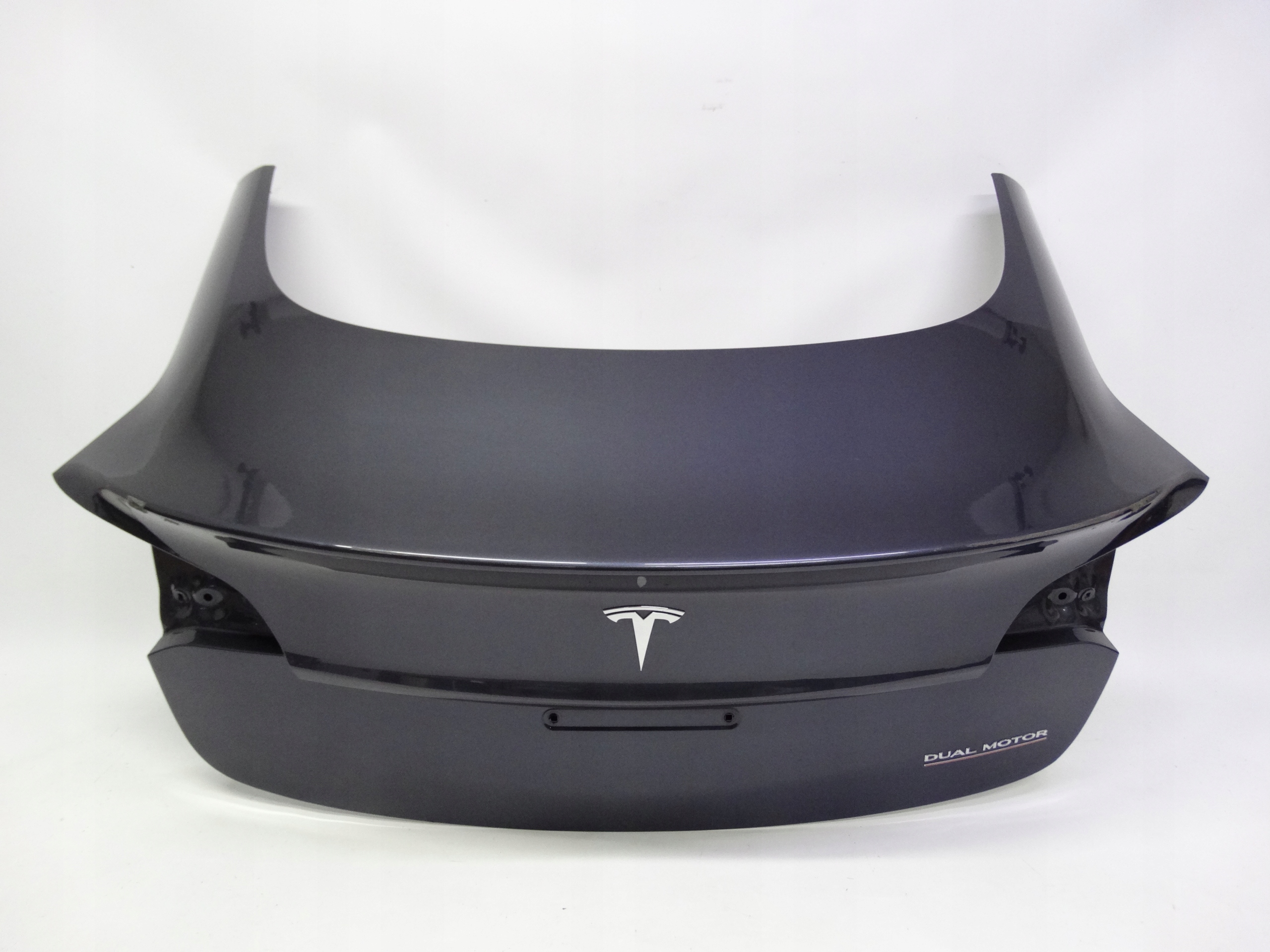 Second image of Tesla Model 3 Lift 2020-2023 klapa bagażnika oryginalna