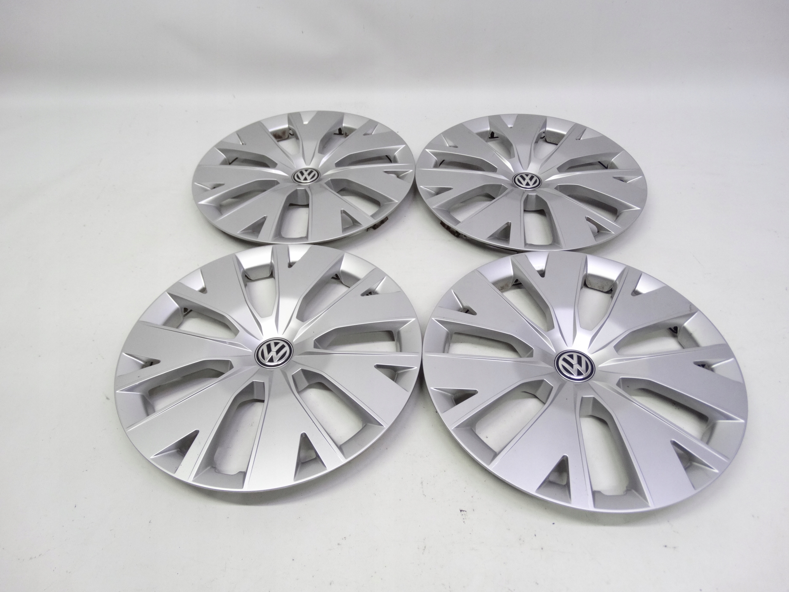 Second image of VW T-Cross 2GM komplet kołpaków na felgi 16 cali oryginalny 2GM601147A