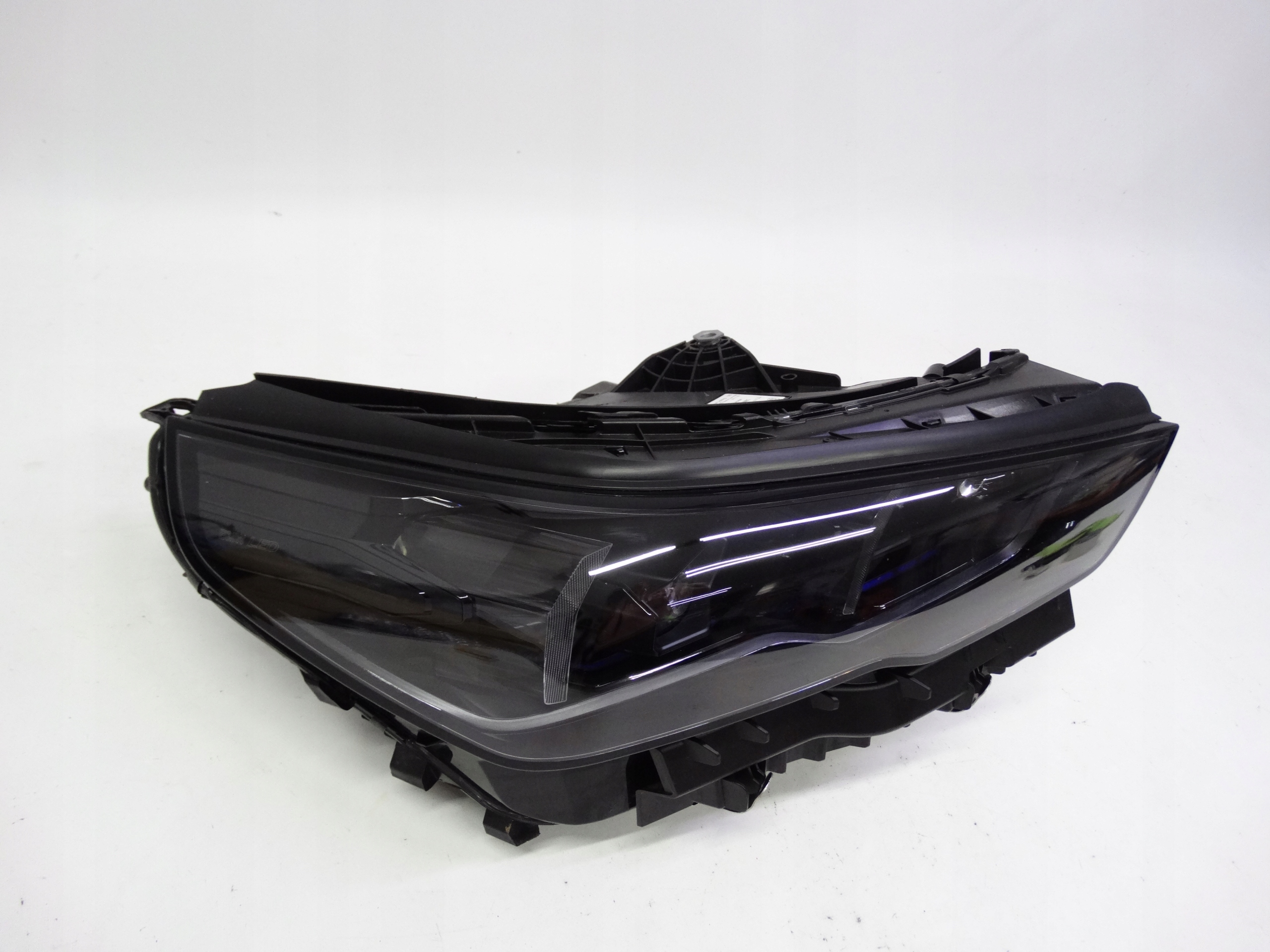 Second image of BMW 5 G60 G61 Shadow Line 2023+ lampa prawa Full LED 5A798D8 oryginalna