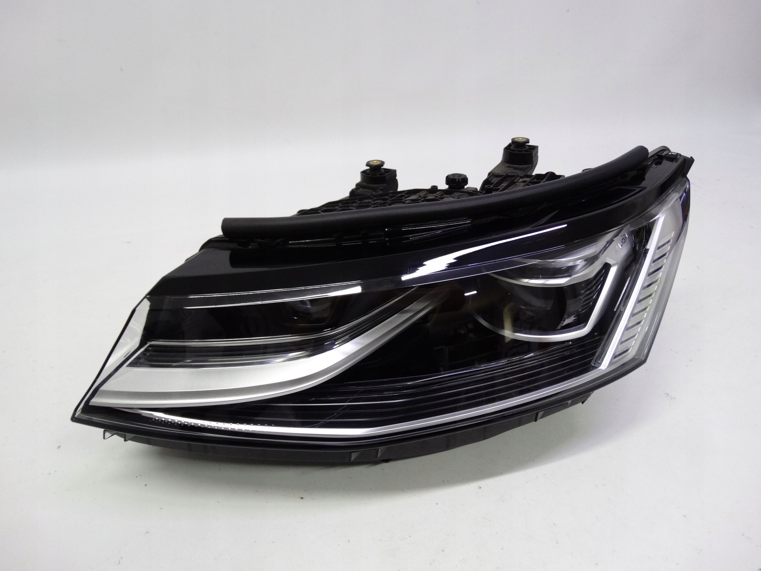 Second image of VW T7 Multivan Transporter 2022+ lampa lewa Full LED IQ Light 7T1941081C