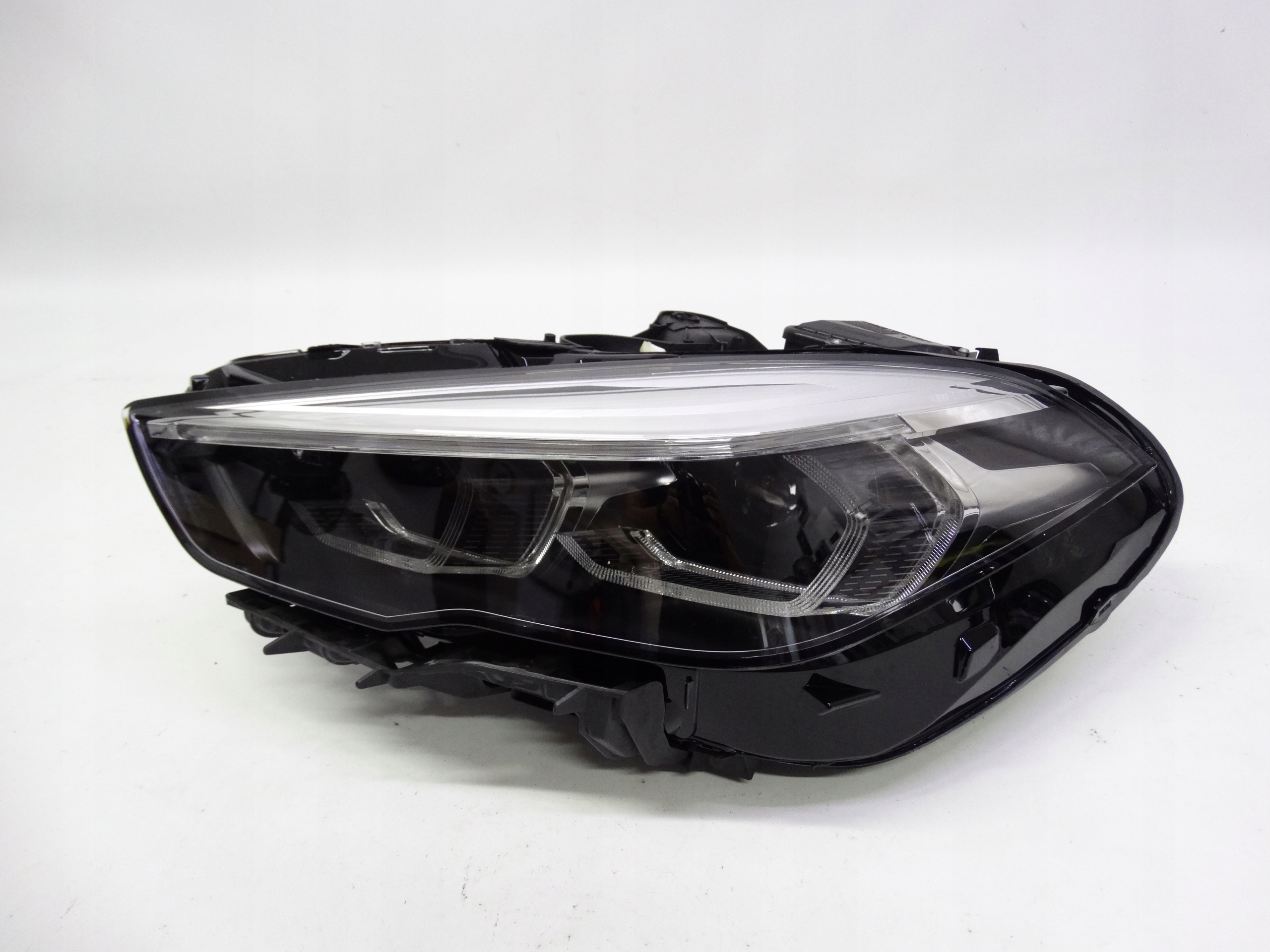 Second image of BMW 2 Gran Coupe F44 2020-2024 lampa lewa Full LED 9478455 oryginalna