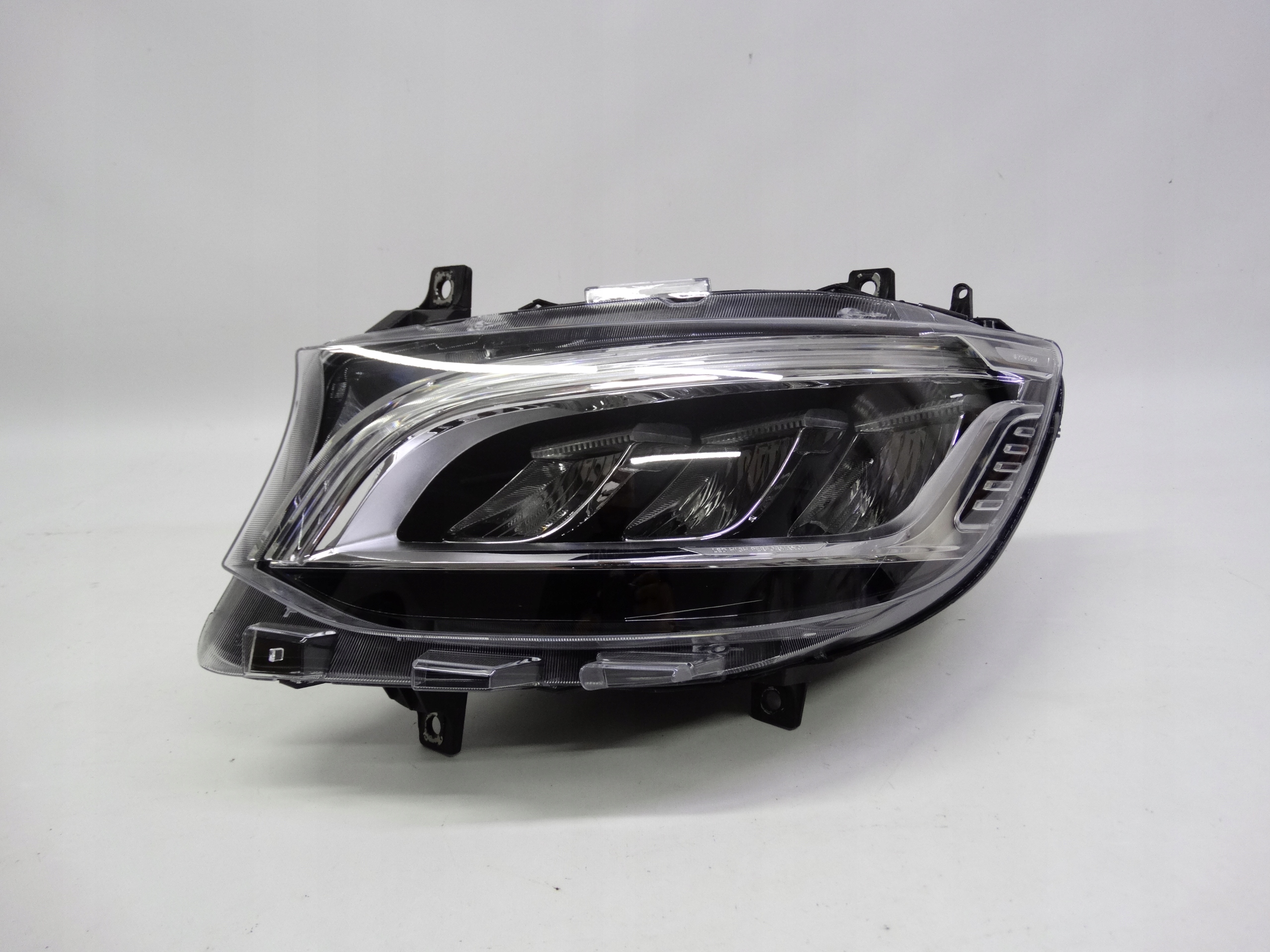 Second image of Mercedes Sprinter W907 W910 18- lampa lewa High Performance LED A9109067100