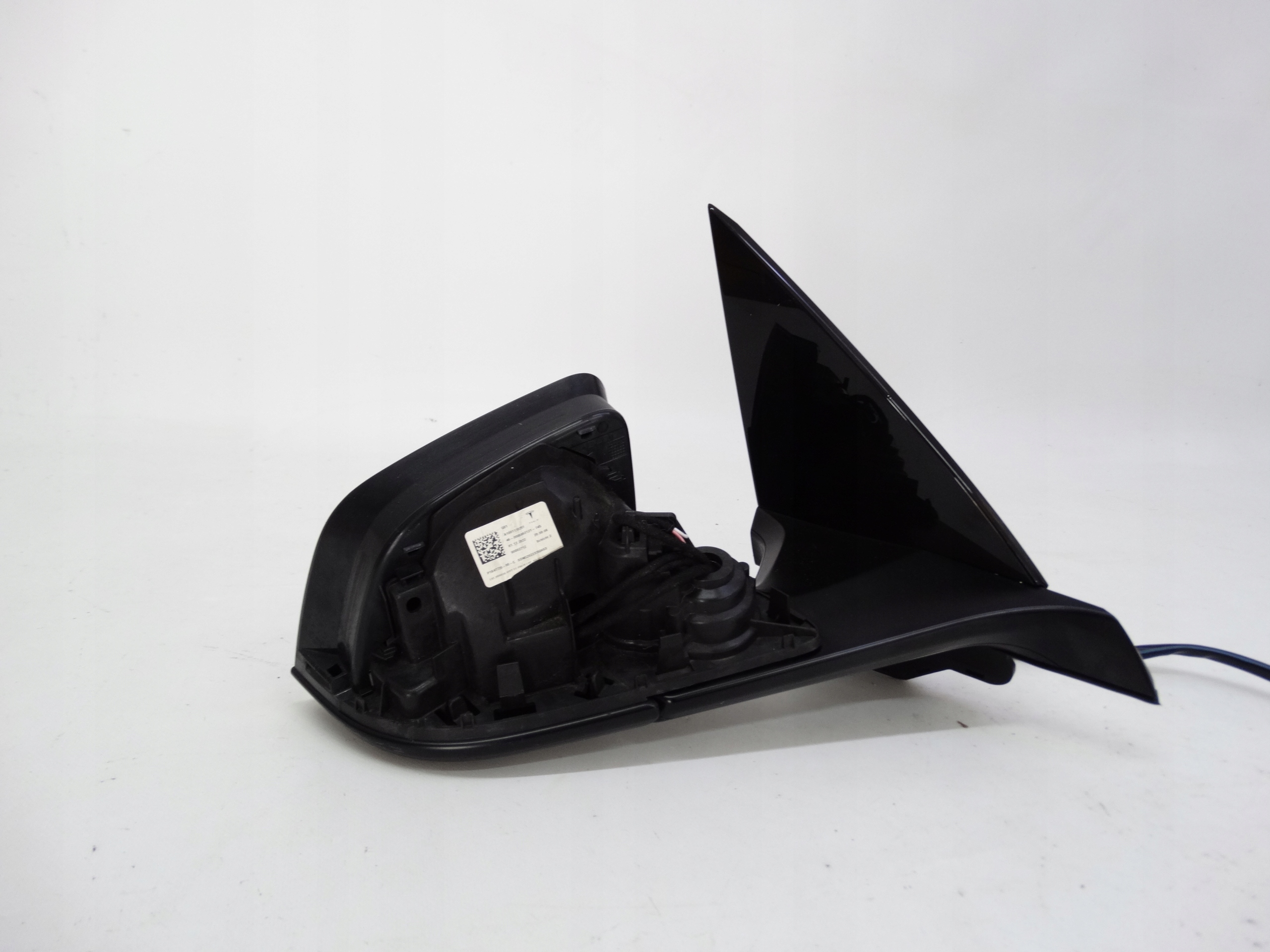 Second image of Tesla Y 2020-2025 lusterko prawe 11 Pin 1647720-00-C oryginalne