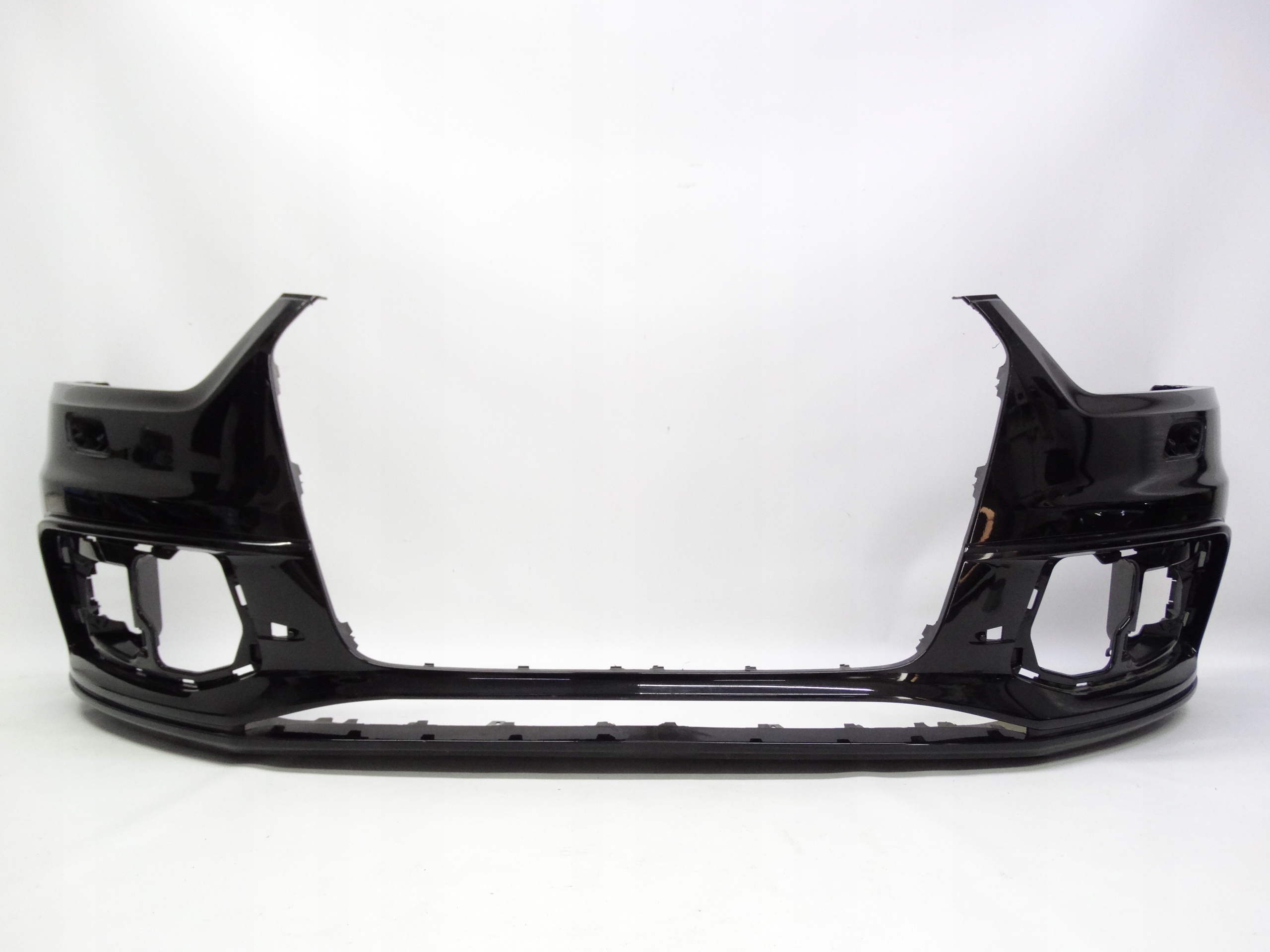 Second image of Audi Q3 S-Line 8U 2011-2014 zderzak przedni 8U0807437D oryginalny