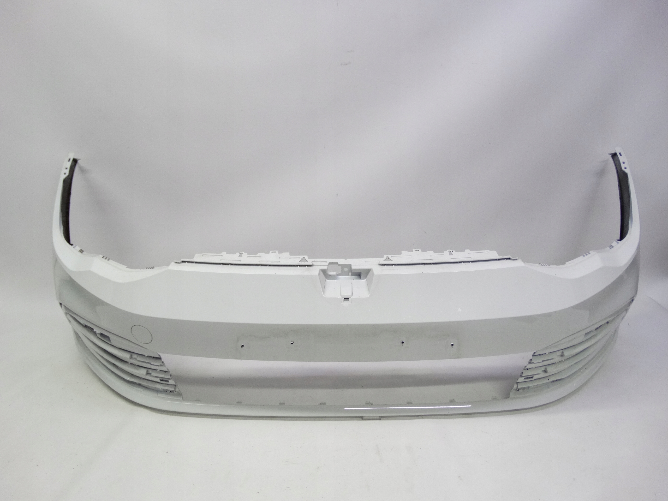 Second image of VW Golf VIII 2020-2024 5H zderzak przedni oryginalny 5H0807221J