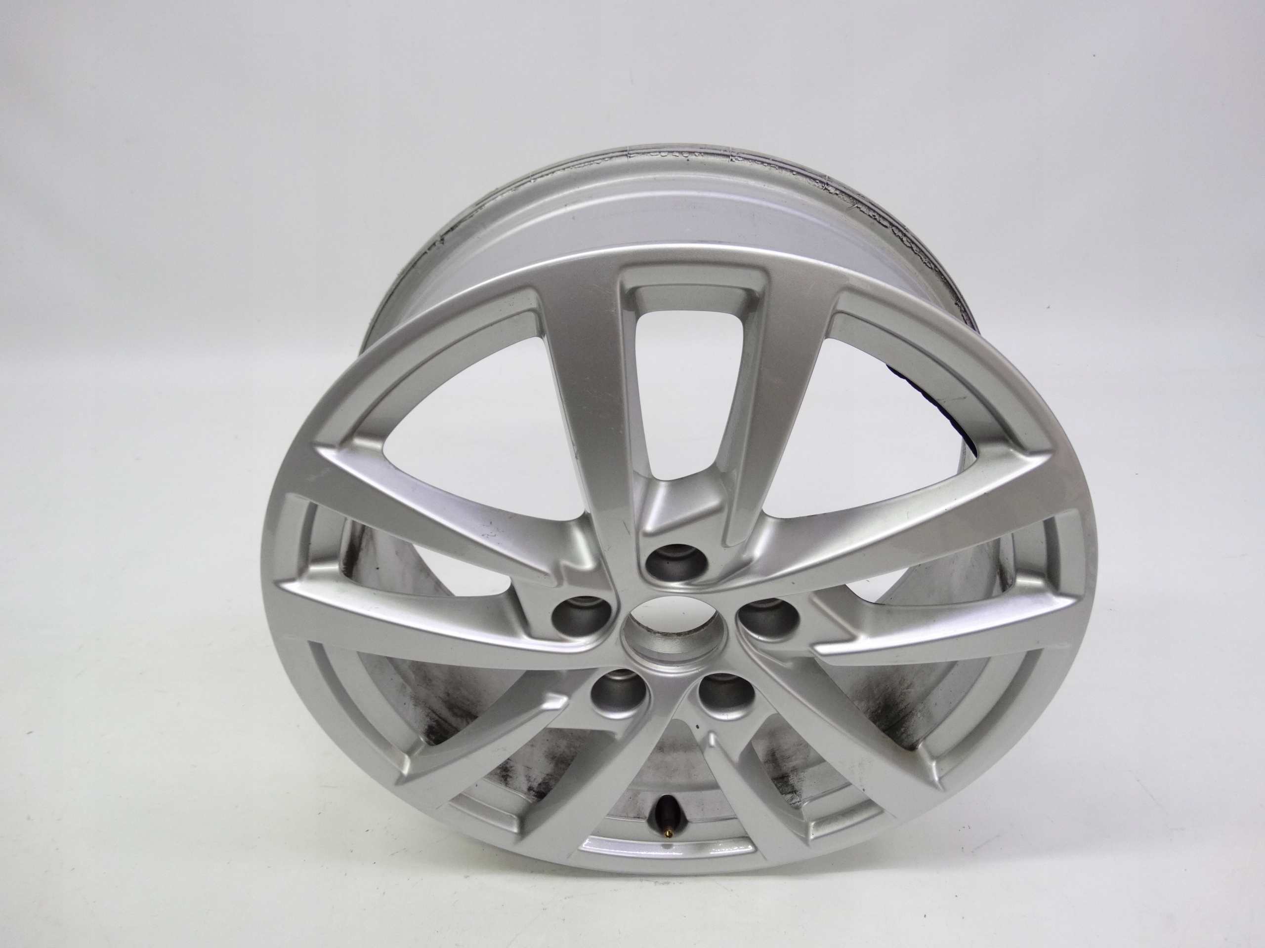 Second image of Audi A3 8V felga 17 cali 8V0601025DH oryginalna