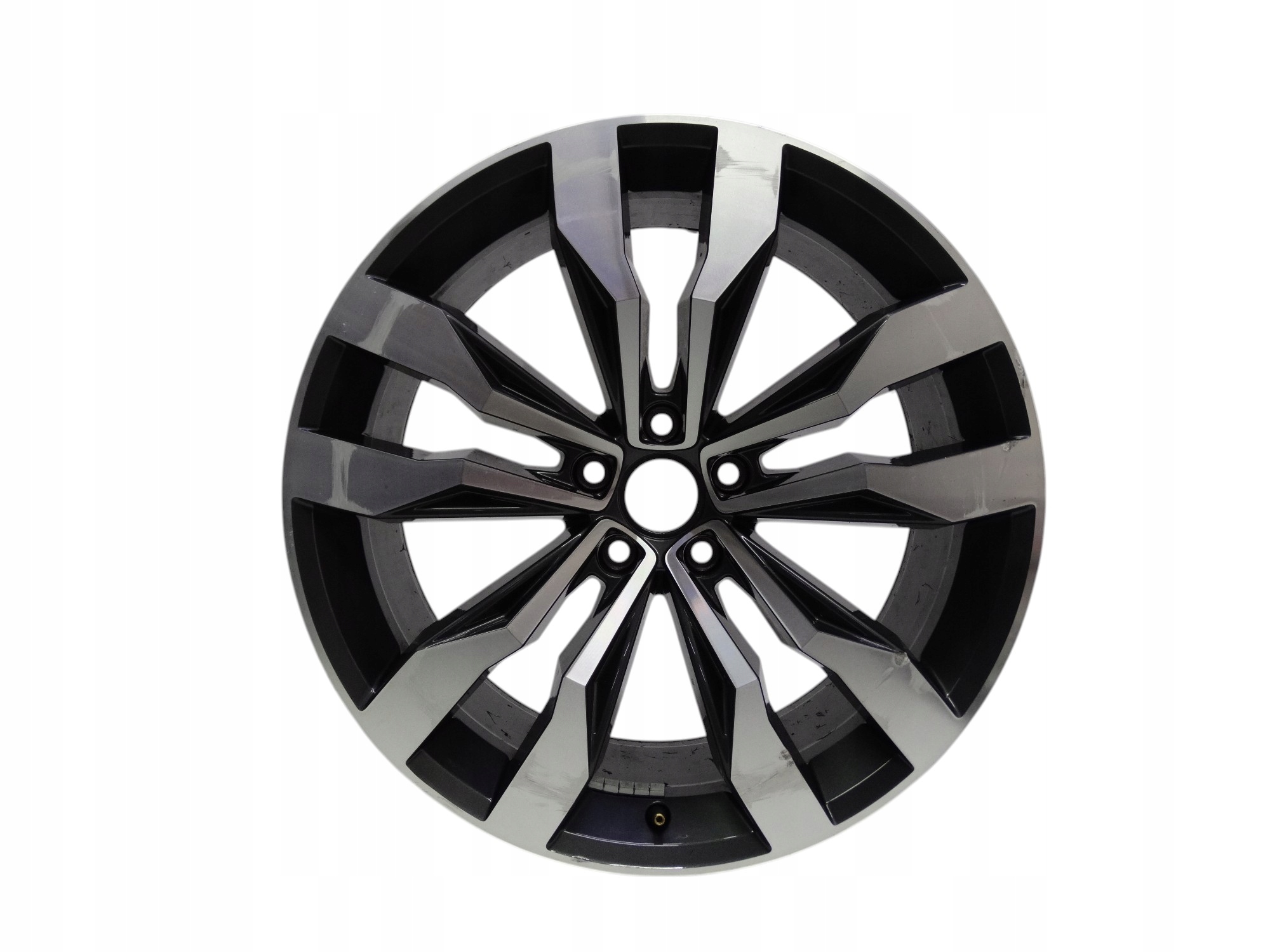 VW Tiguan II Allspace 5NN felga 20 cali 5NN601025Q oryginalna