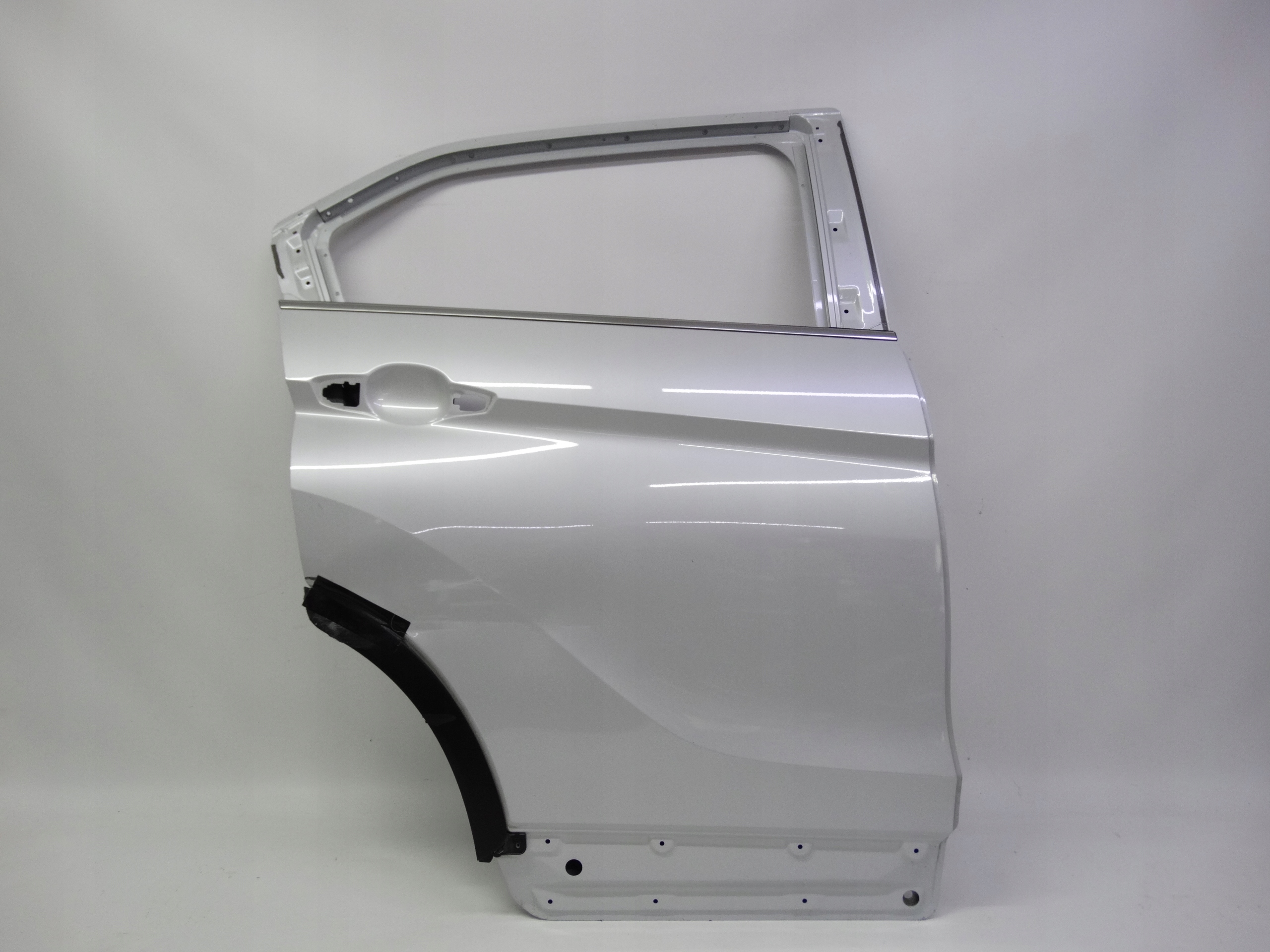 Second image of Mitsubishi Eclipse Cross 2017+ drzwi prawe tylne oryginalne