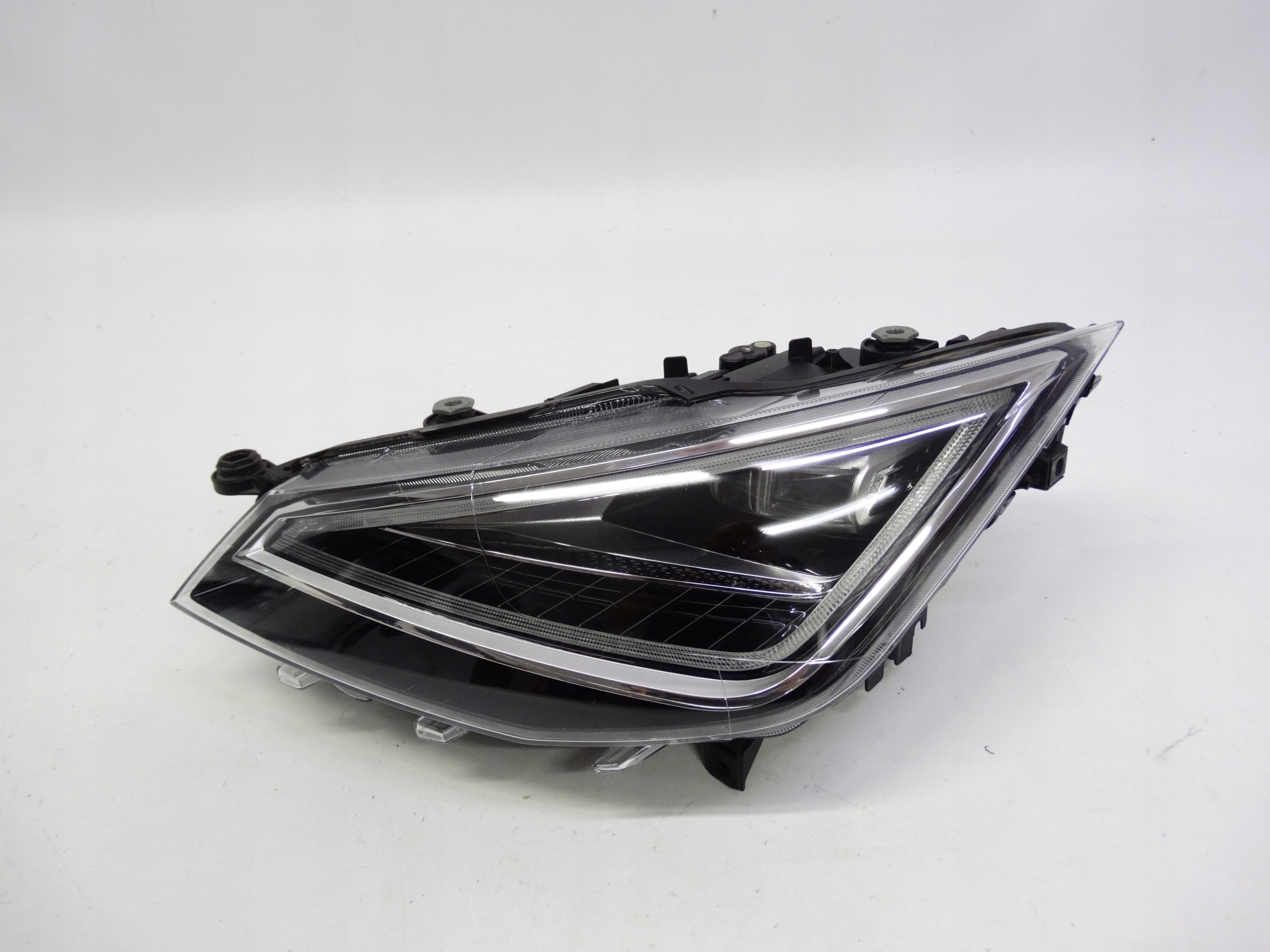 Second image of Seat Ibiza V Lift Arona Lift 21+ lampa lewa Full LED 6F1941007F oryginalna