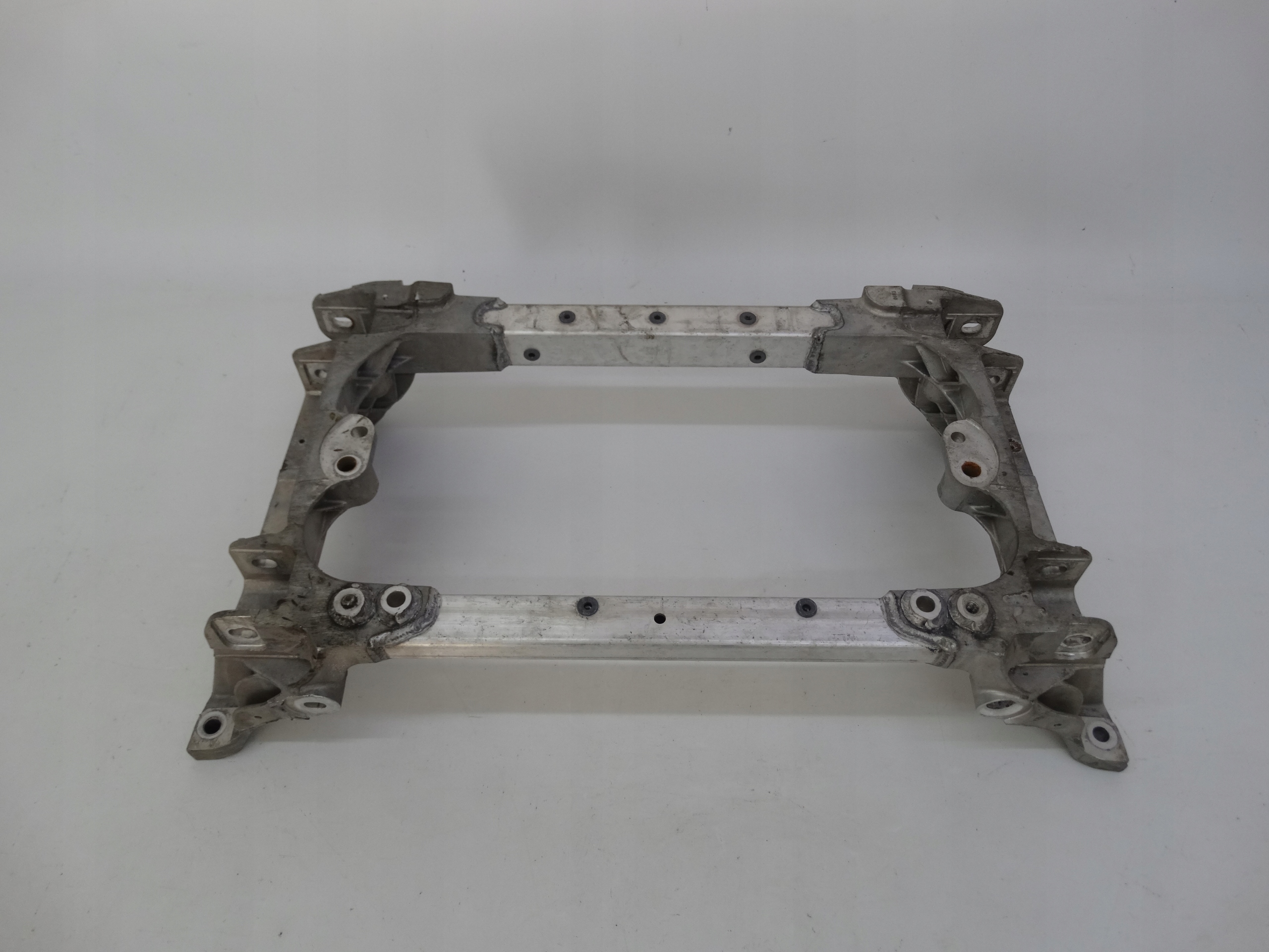 Second image of Maserati Ghibli III M157 13-24 sanki wózek kołyska pod silnik 670001480