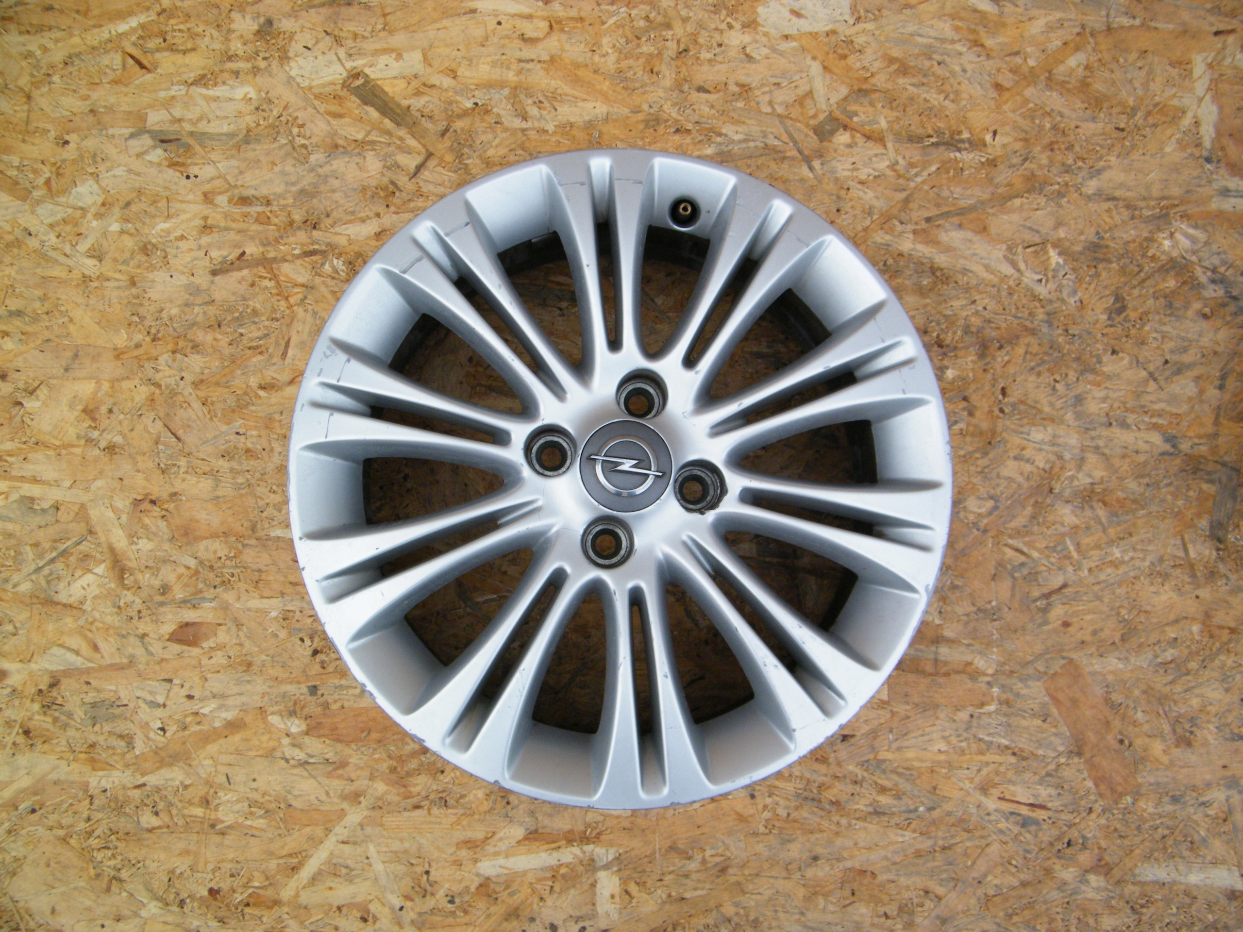 Opel Corsa Adam Karl felga 16 cali 13298019