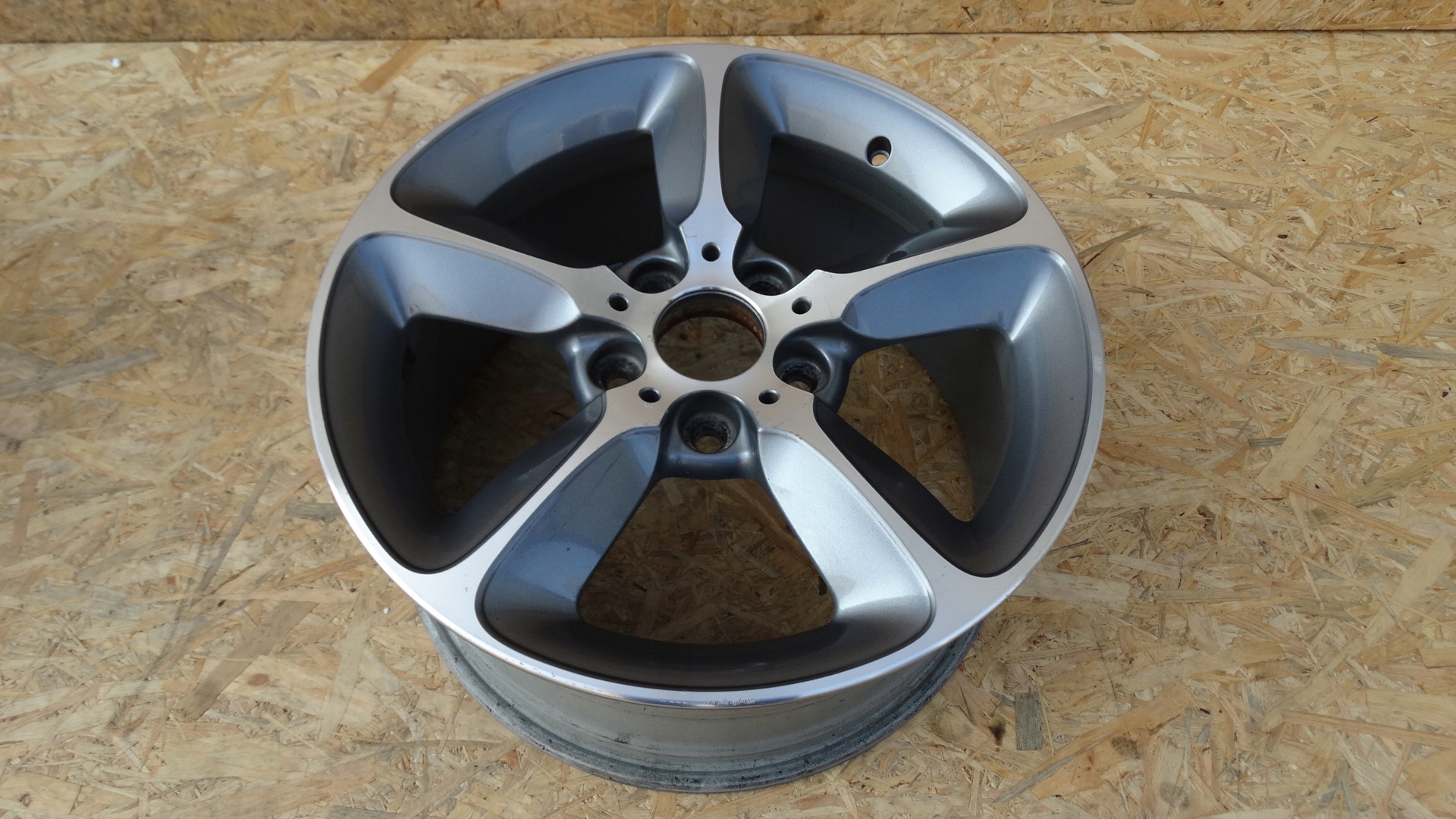 Second image of BMW 1 F20 F21 F22 felga 17 cali 6796208 oryginalna