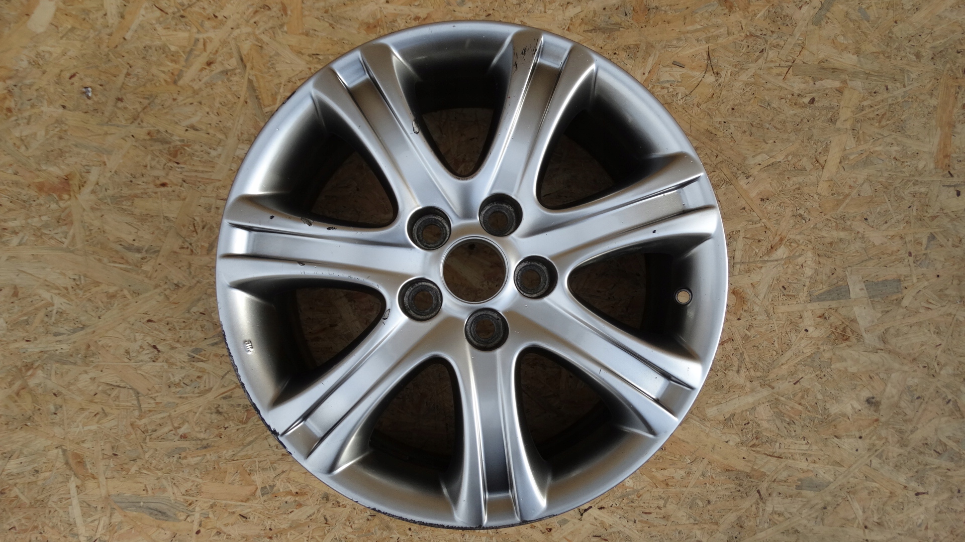 Lexus GS IS felga 17 cali TD320-80230 oryginalna