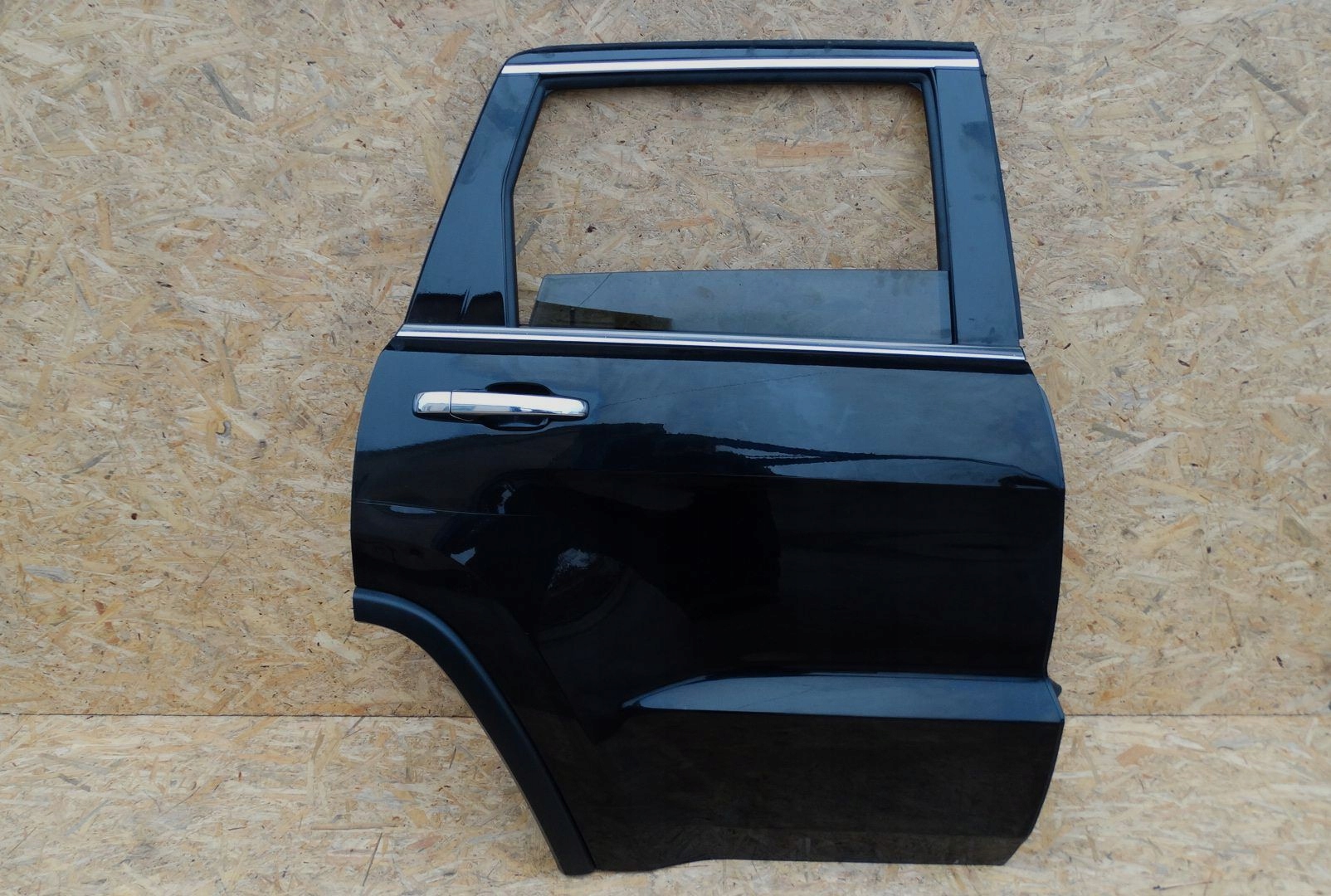 Jeep Grand Cherokee WK2 lift kompletne drzwi prawe