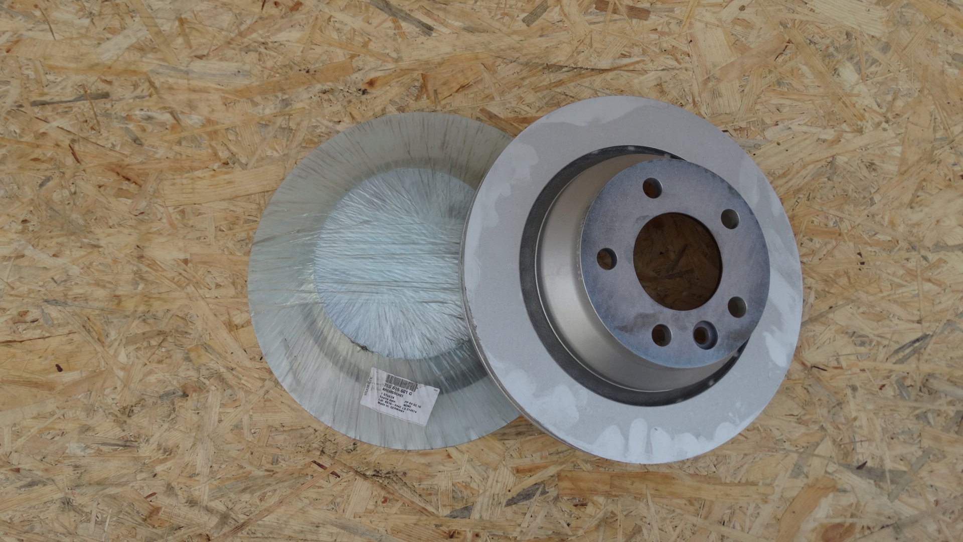 Second image of VW Touareg 7L6 03-10 T5 03-08 tarcze + szczęki tył