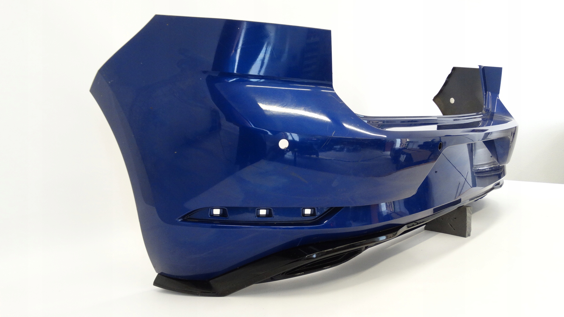 Second image of VW Golf VII Lift R-line 5G6 hatchback 16-20 zderzak tylny orginalny